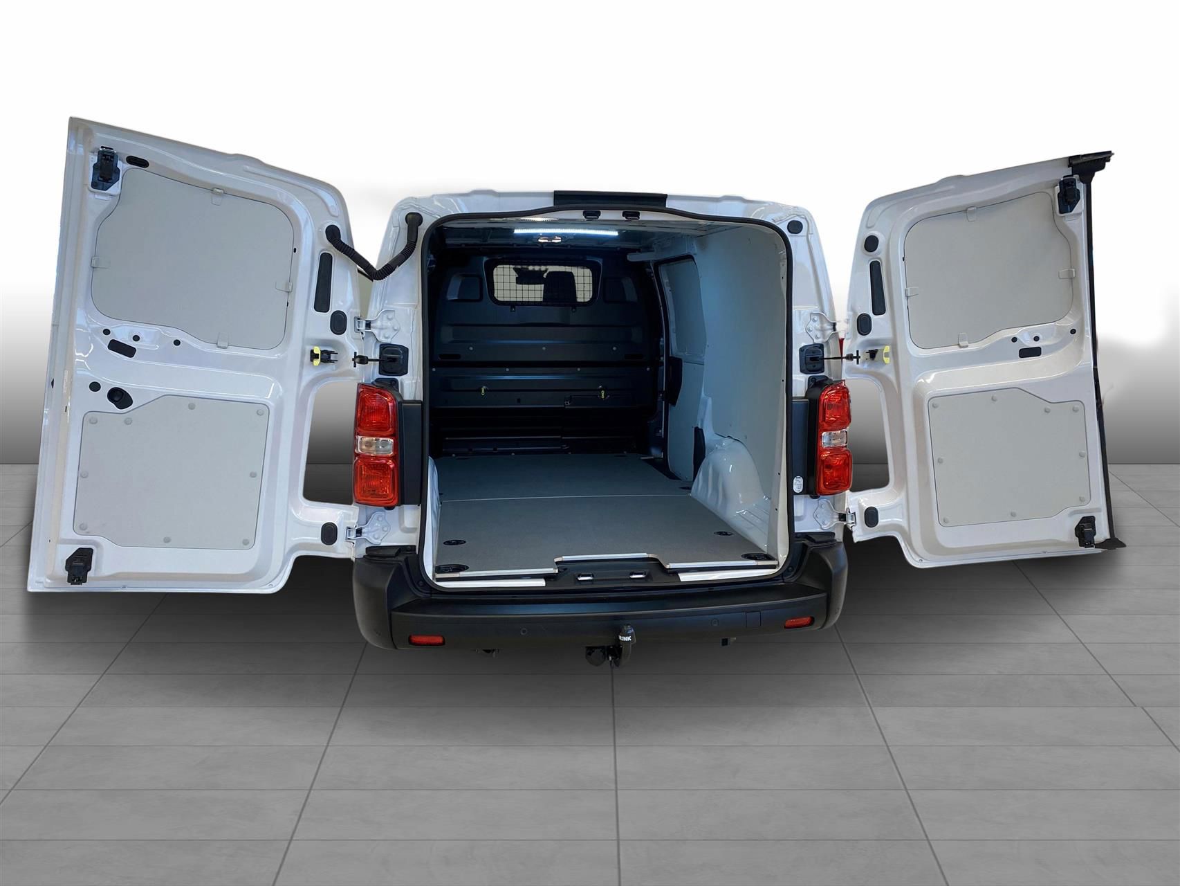 Billede af Toyota Proace Long 2,0 D Comfort Master m/Alm adskillelse - SmartCargo 144HK Van 8g Aut.