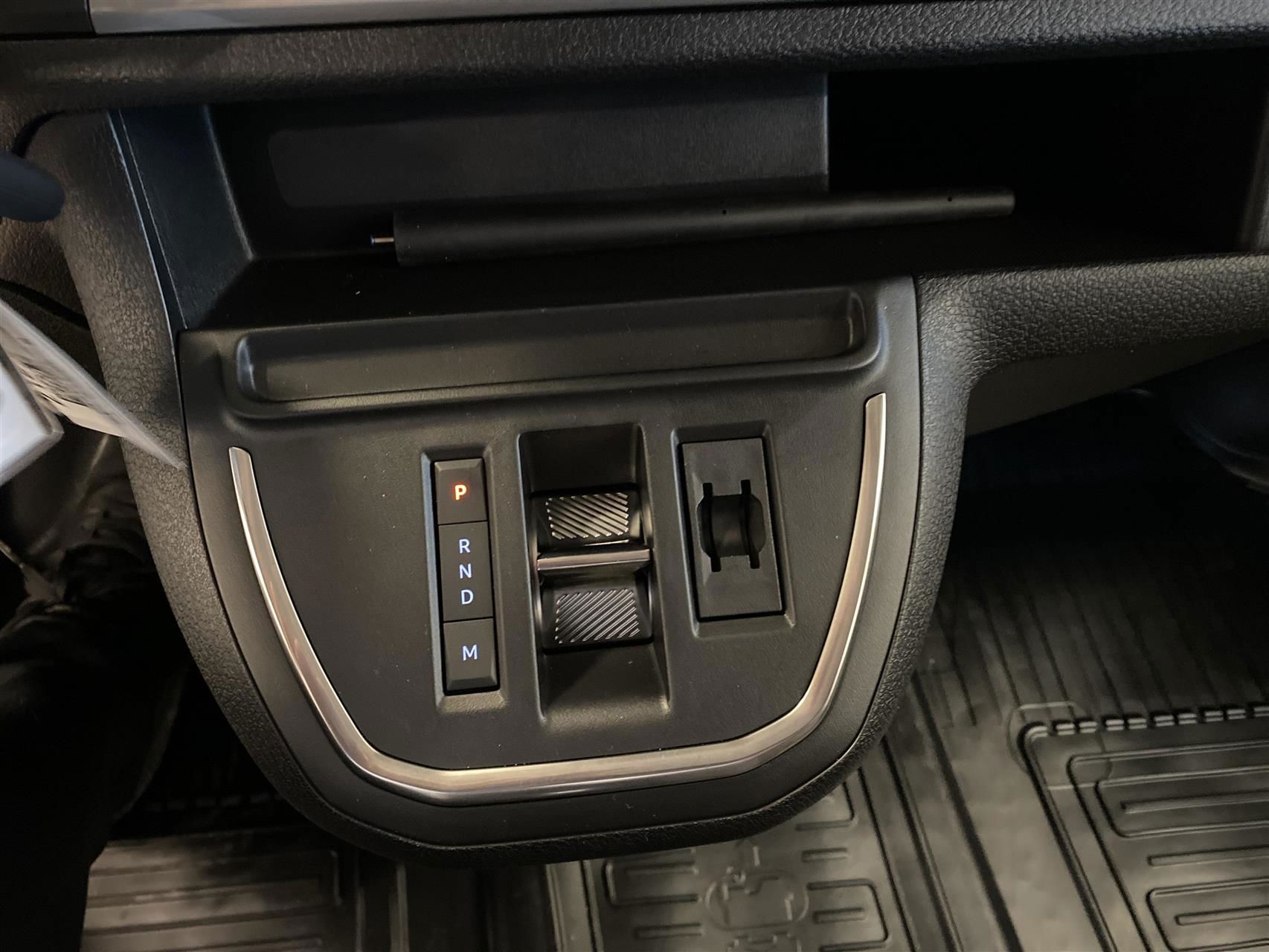 Billede af Toyota Proace Long 2,0 D Comfort Master m/Alm adskillelse - SmartCargo 144HK Van 8g Aut.