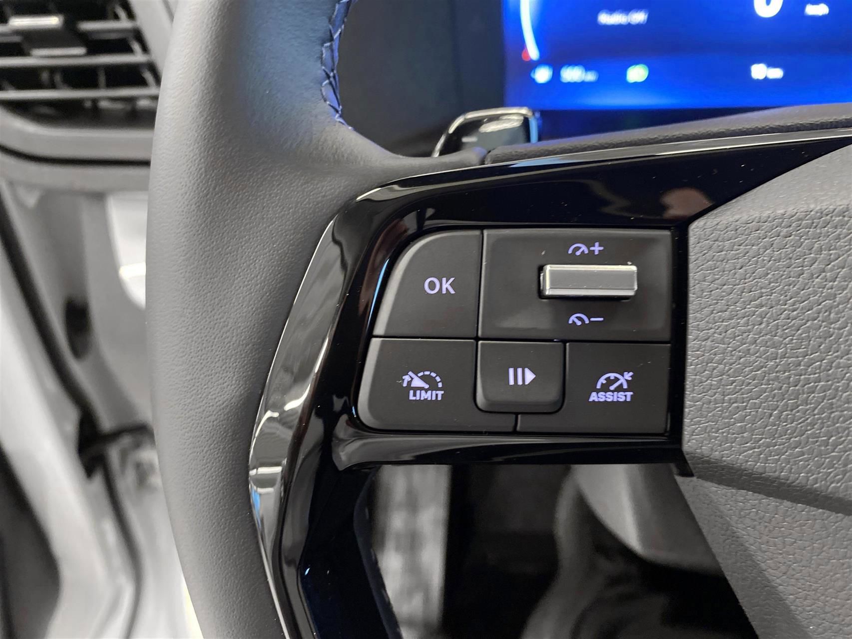 Billede af Toyota Proace Long 2,0 D Comfort Master m/Alm adskillelse - SmartCargo 144HK Van 8g Aut.