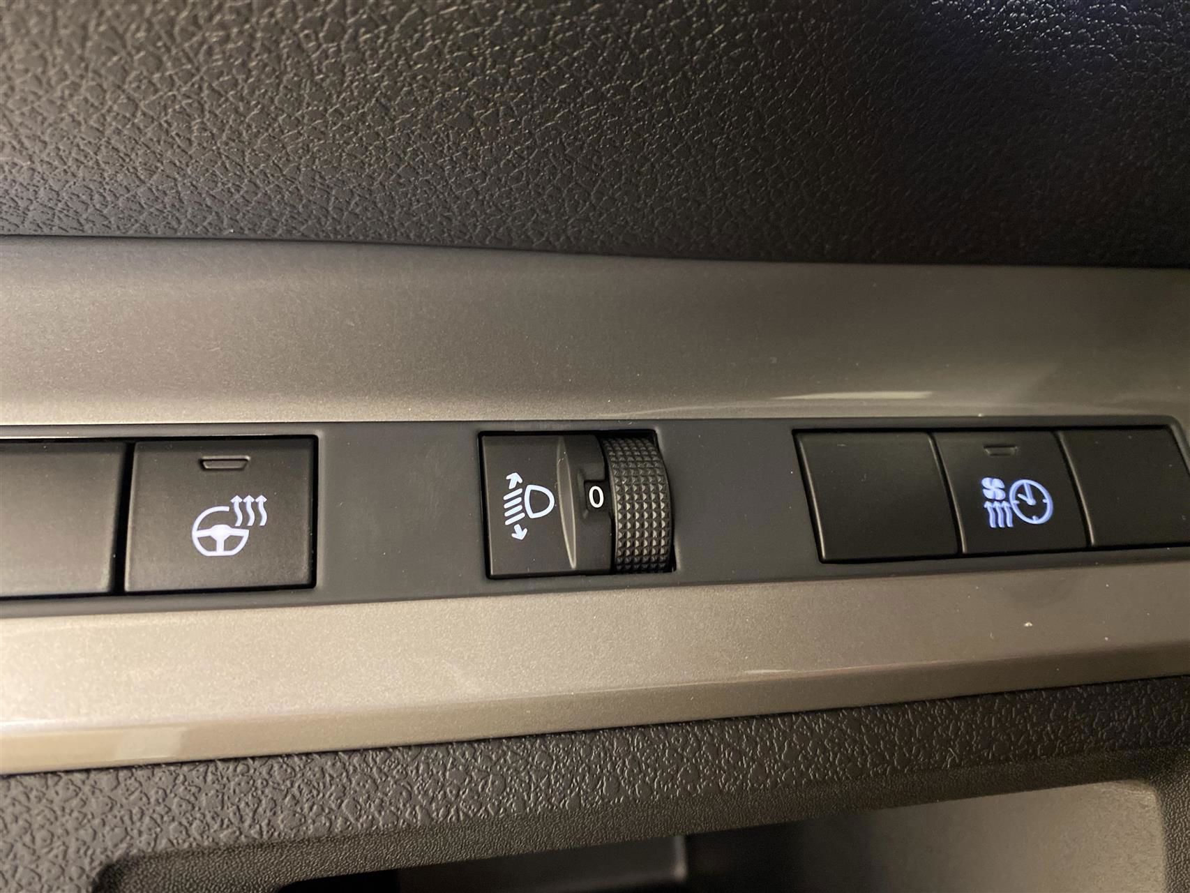 Billede af Toyota Proace Long 2,0 D Comfort Master m/Alm adskillelse - SmartCargo 144HK Van 8g Aut.