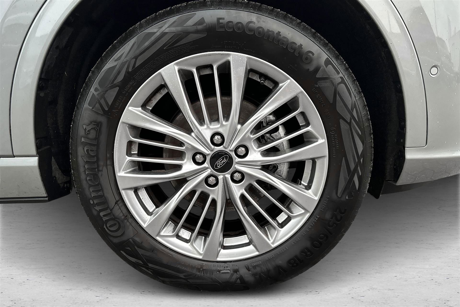 Billede af Ford Kuga 2,5 Plugin-hybrid Vignale CVT 225HK 5d Trinl. Gear