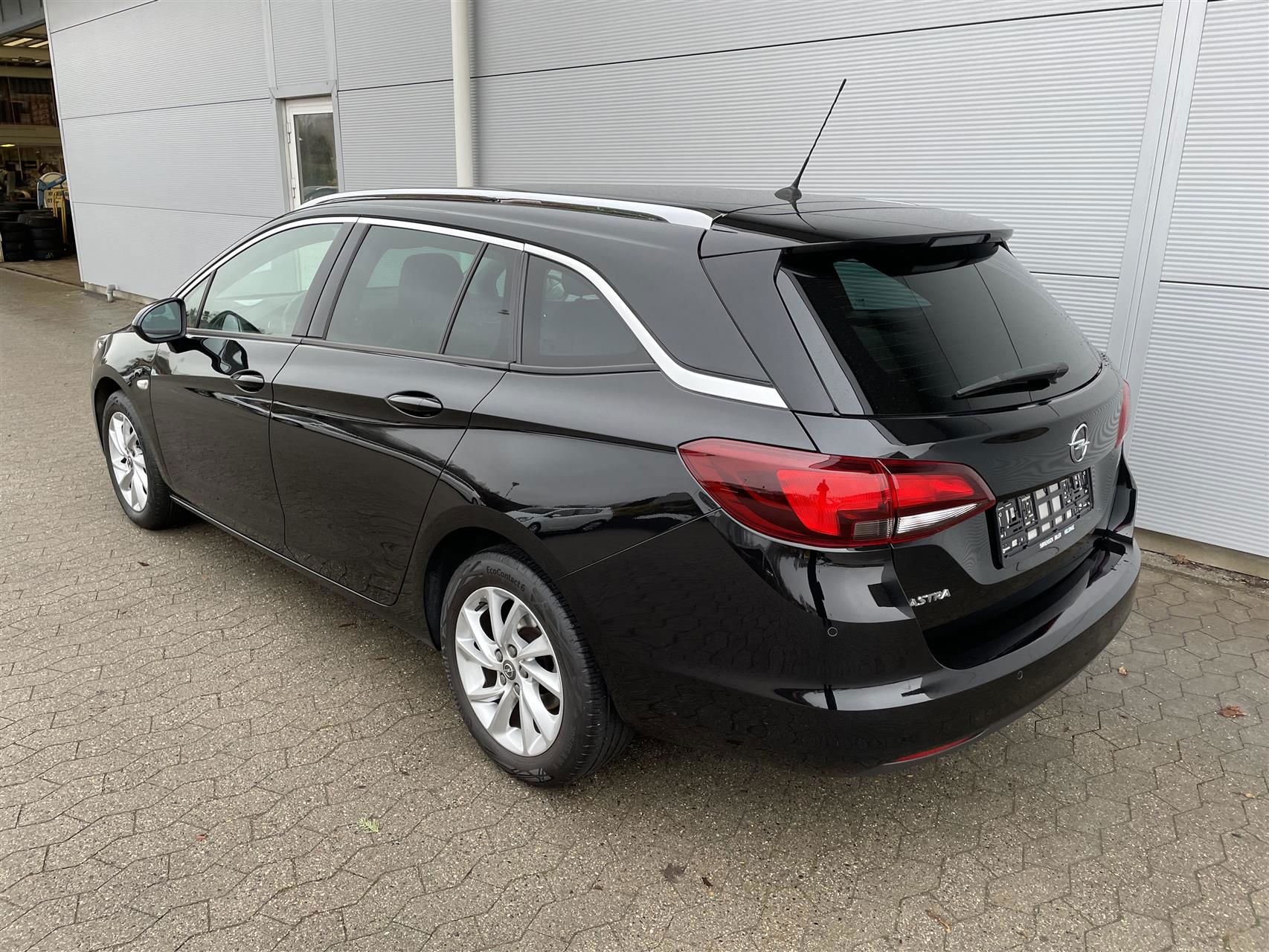 Billede af Opel Astra Sports Tourer 1,2 Turbo Elegance 110HK Stc