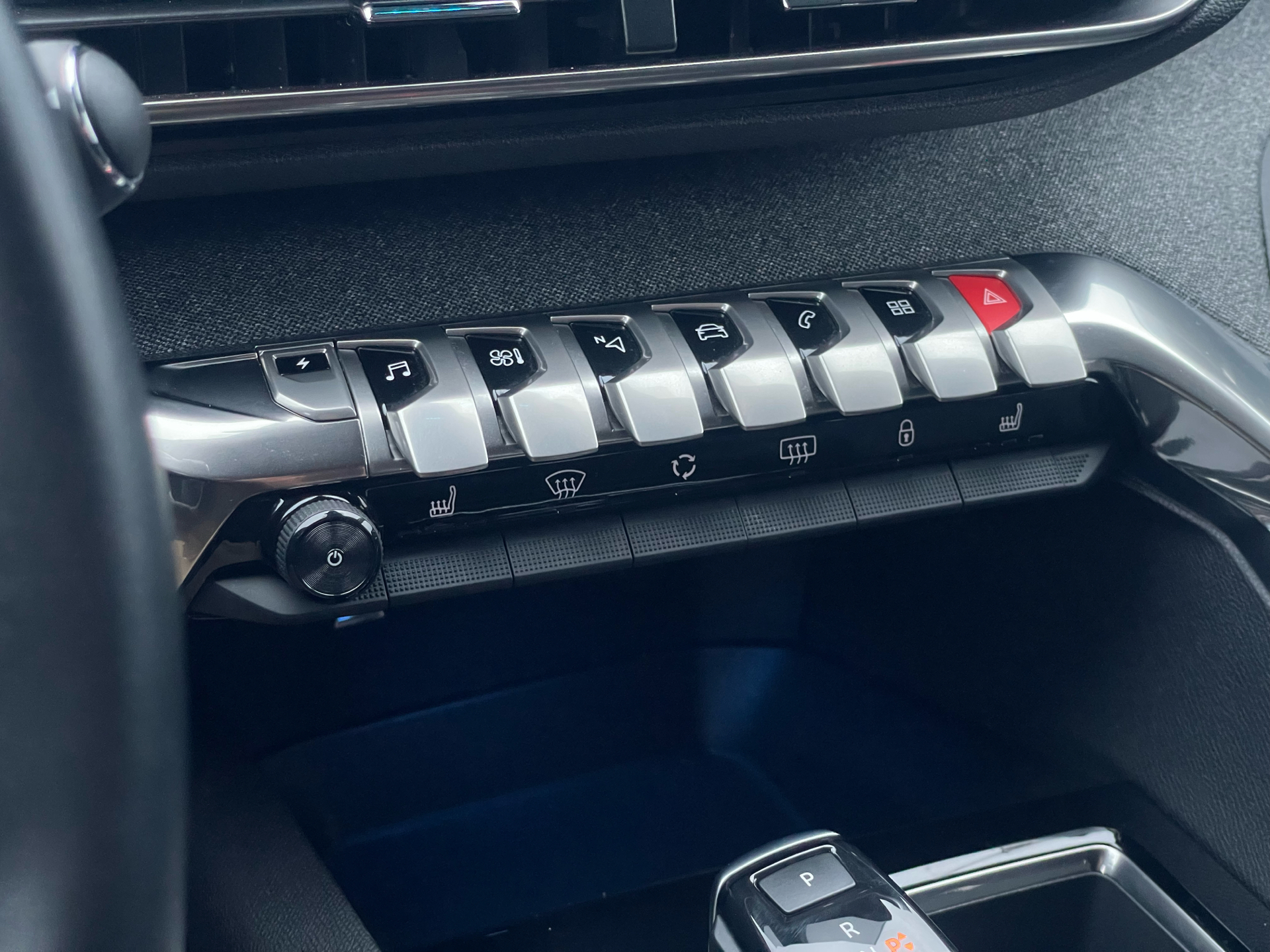 Billede af Peugeot 3008 1,6 PureTech  Plugin-hybrid Allure Pack EAT8 225HK 5d 8g Aut.