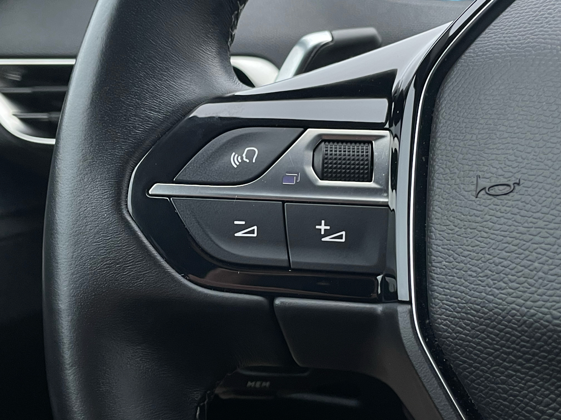 Billede af Peugeot 3008 1,6 PureTech  Plugin-hybrid Allure Pack EAT8 225HK 5d 8g Aut.