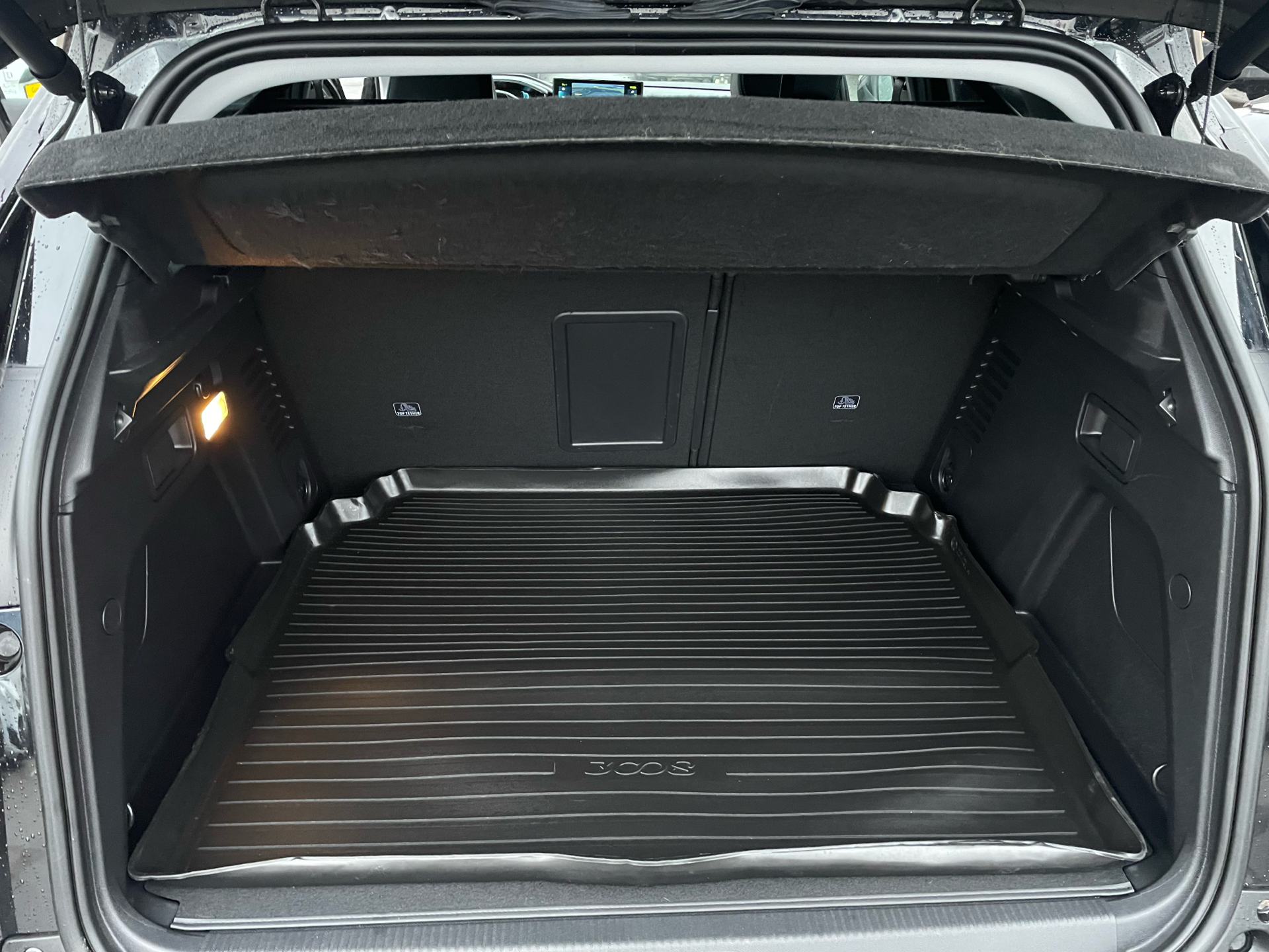 Billede af Peugeot 3008 1,6 PureTech  Plugin-hybrid Allure Pack EAT8 225HK 5d 8g Aut.