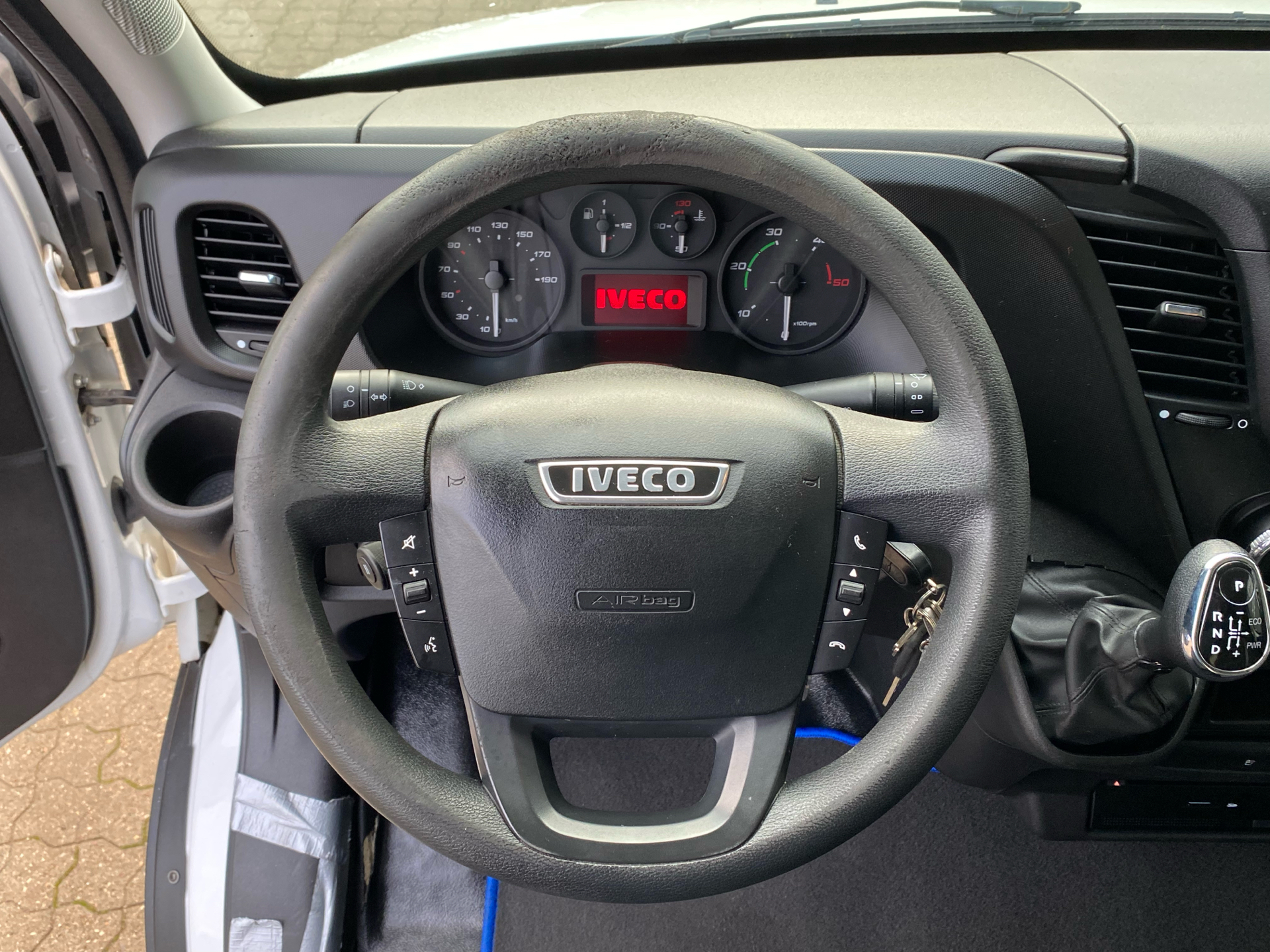 Billede af Iveco Daily 35S17 12m3 3,0 D 170HK Van 8g Aut.