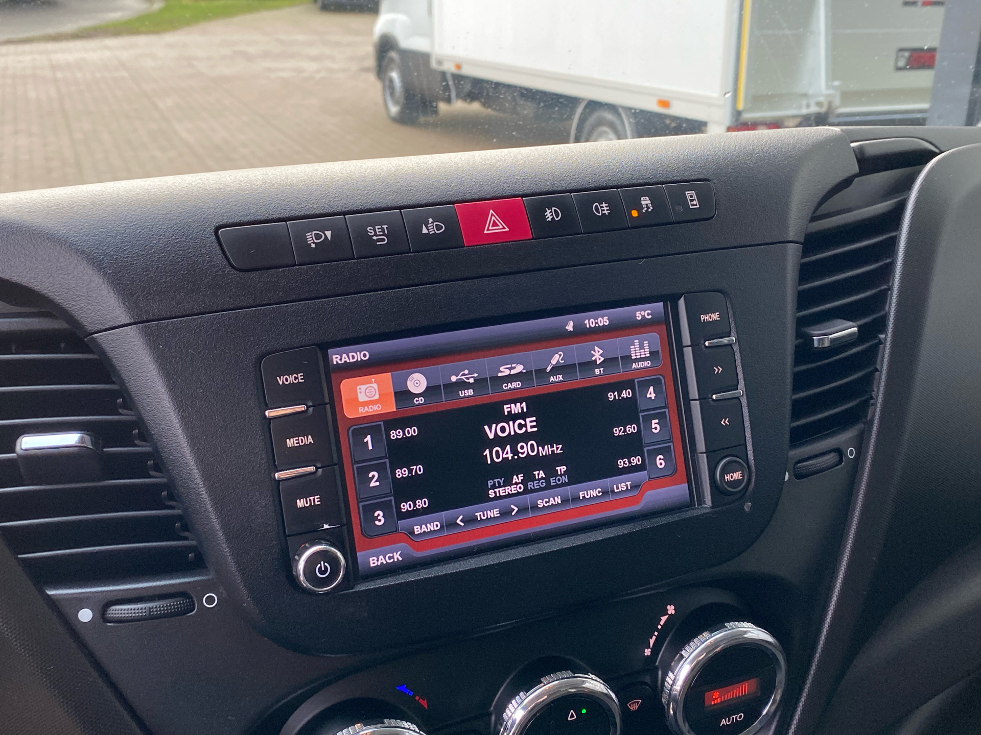 Billede af Iveco Daily 35S17 12m3 3,0 D 170HK Van 8g Aut.
