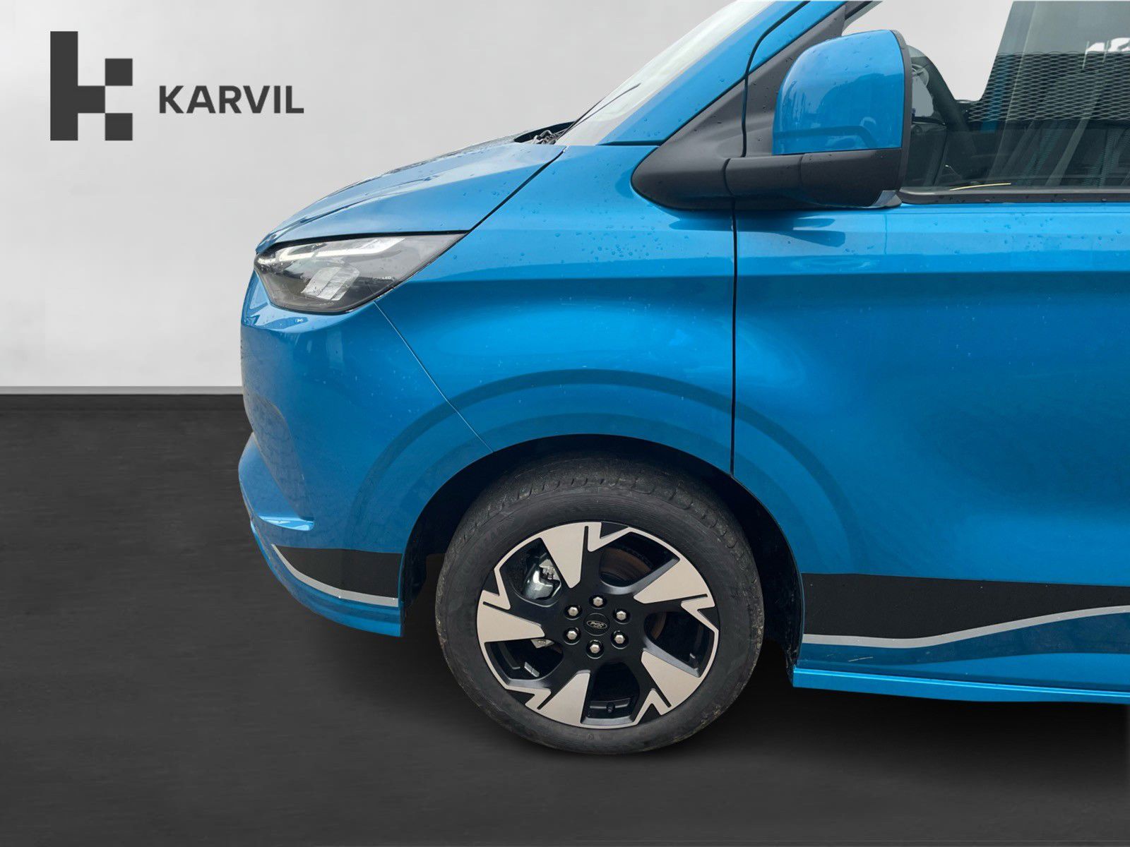 Billede af Ford E-Transit Custom 320 L2H1 EL Sport 218HK Van Aut.