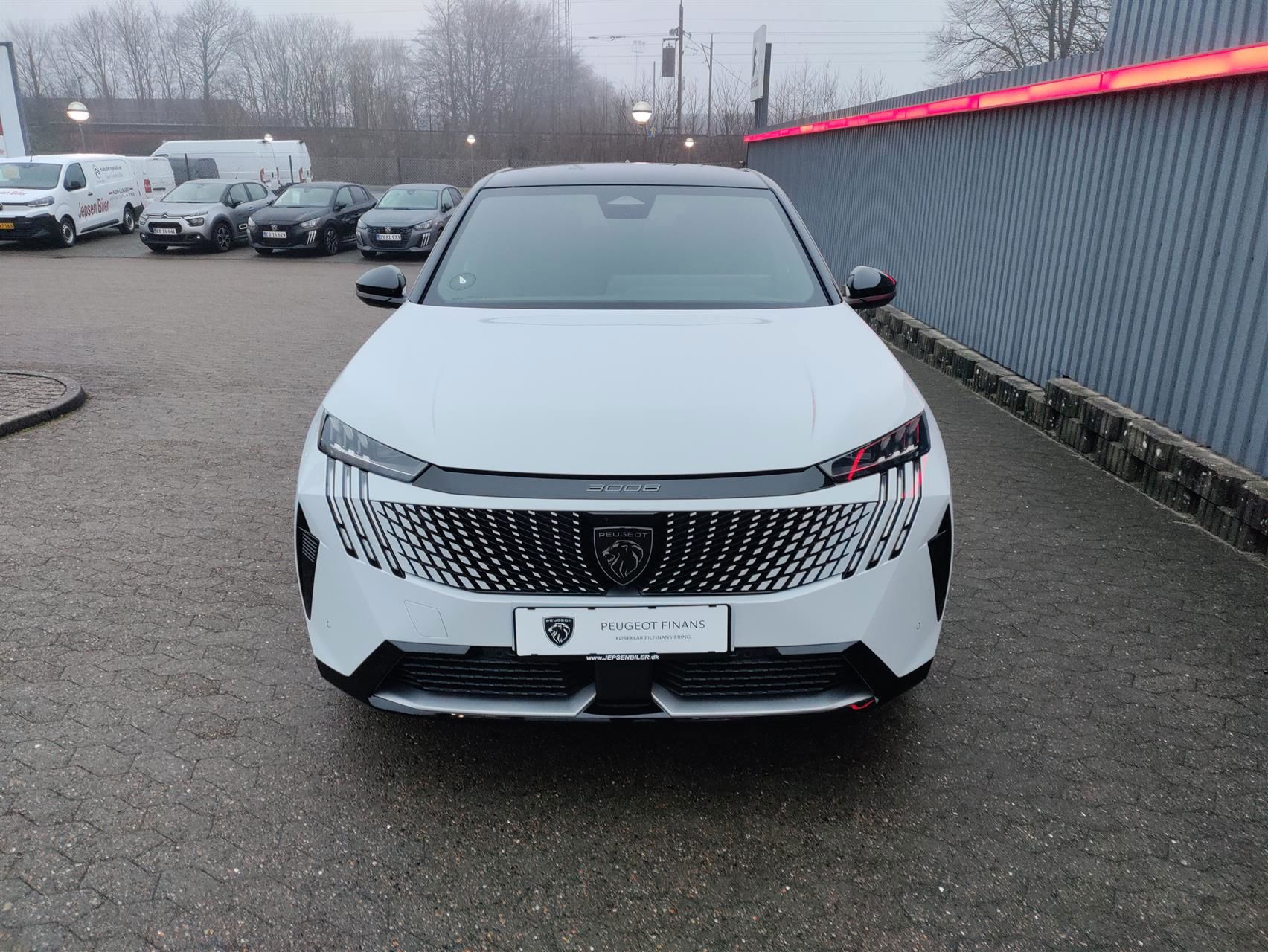 Billede af Peugeot e-3008 EL GT Pack 210HK 5d Aut.