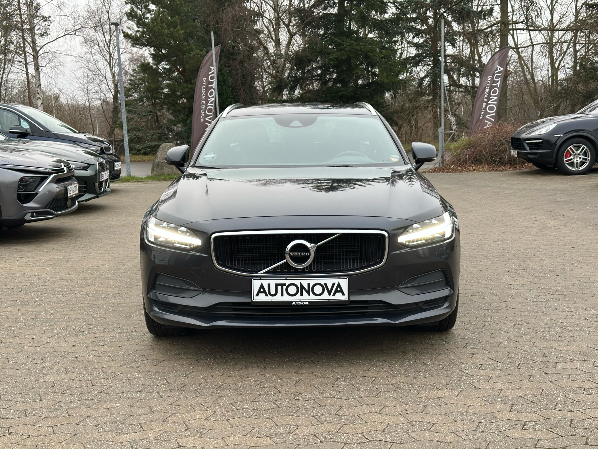 Billede af Volvo V90 2,0 D4 Momentum 190HK Stc 8g Aut.