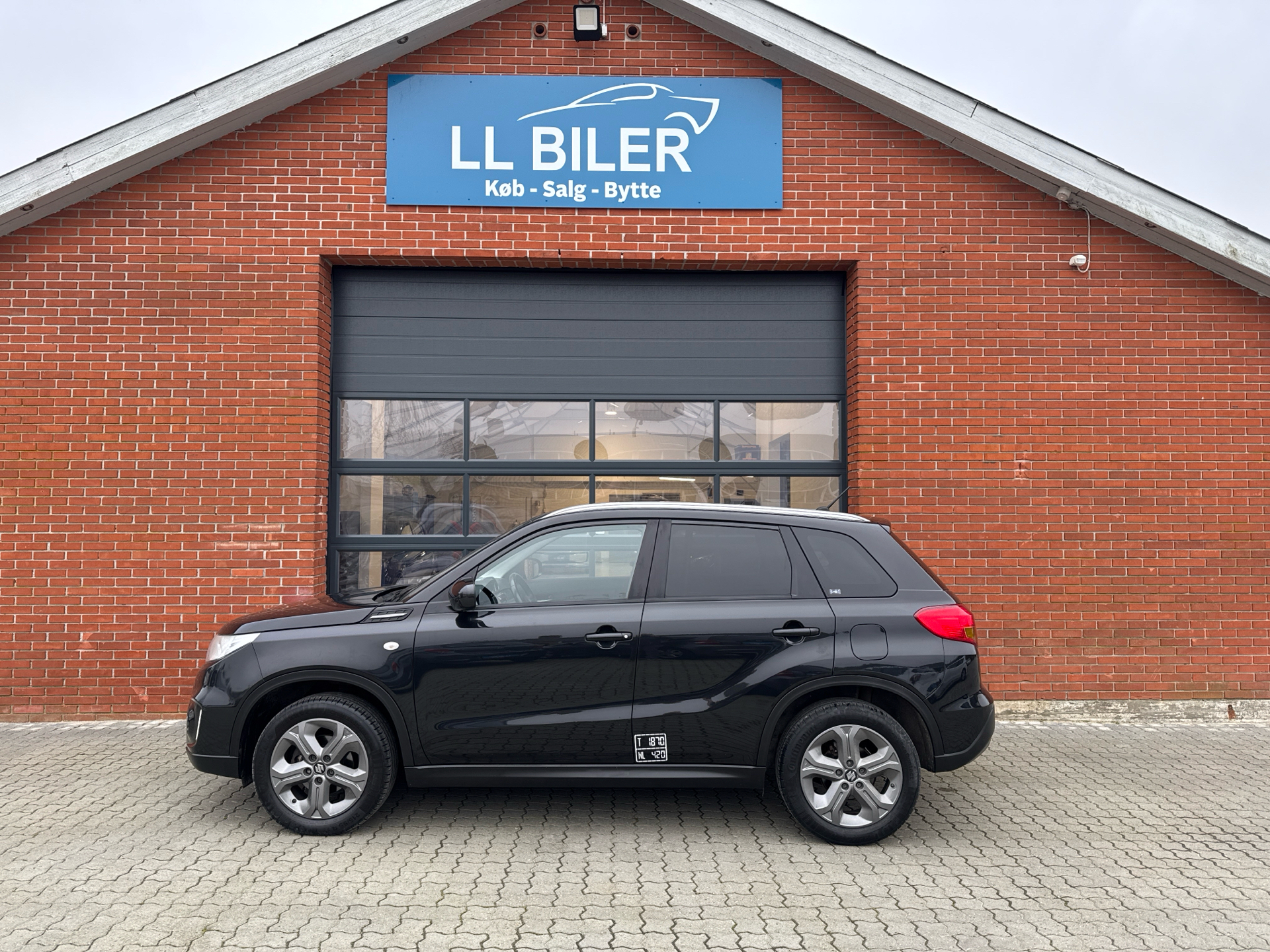 Billede af Suzuki Vitara 1,6 DDIS 16V AllGrip Exclusive 4WD 120HK Van