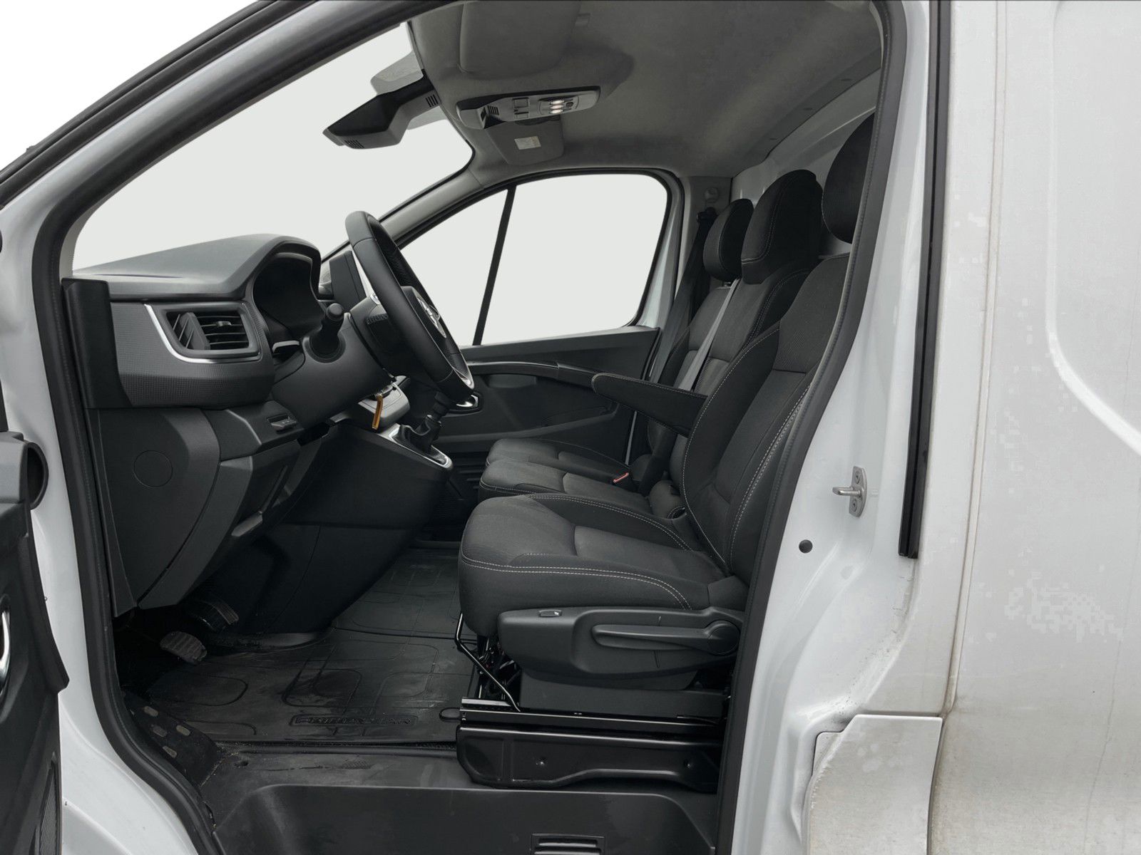 Billede af Nissan Primastar L2H1 2,0 DCi N-Connecta 170HK Van 6g