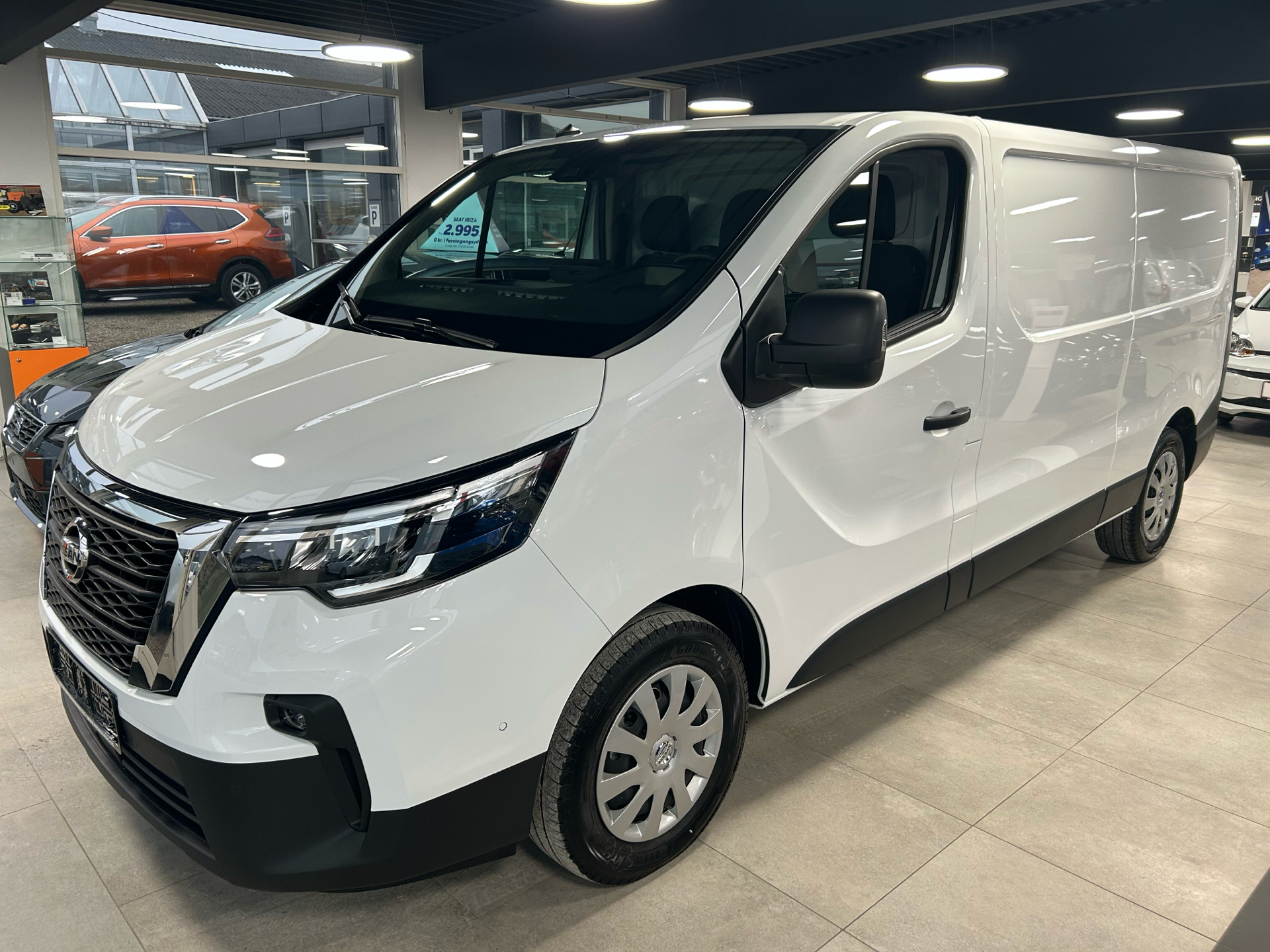 Billede af Nissan Primastar L2H1 2,0 DCi N-Connecta 150HK Van 6g