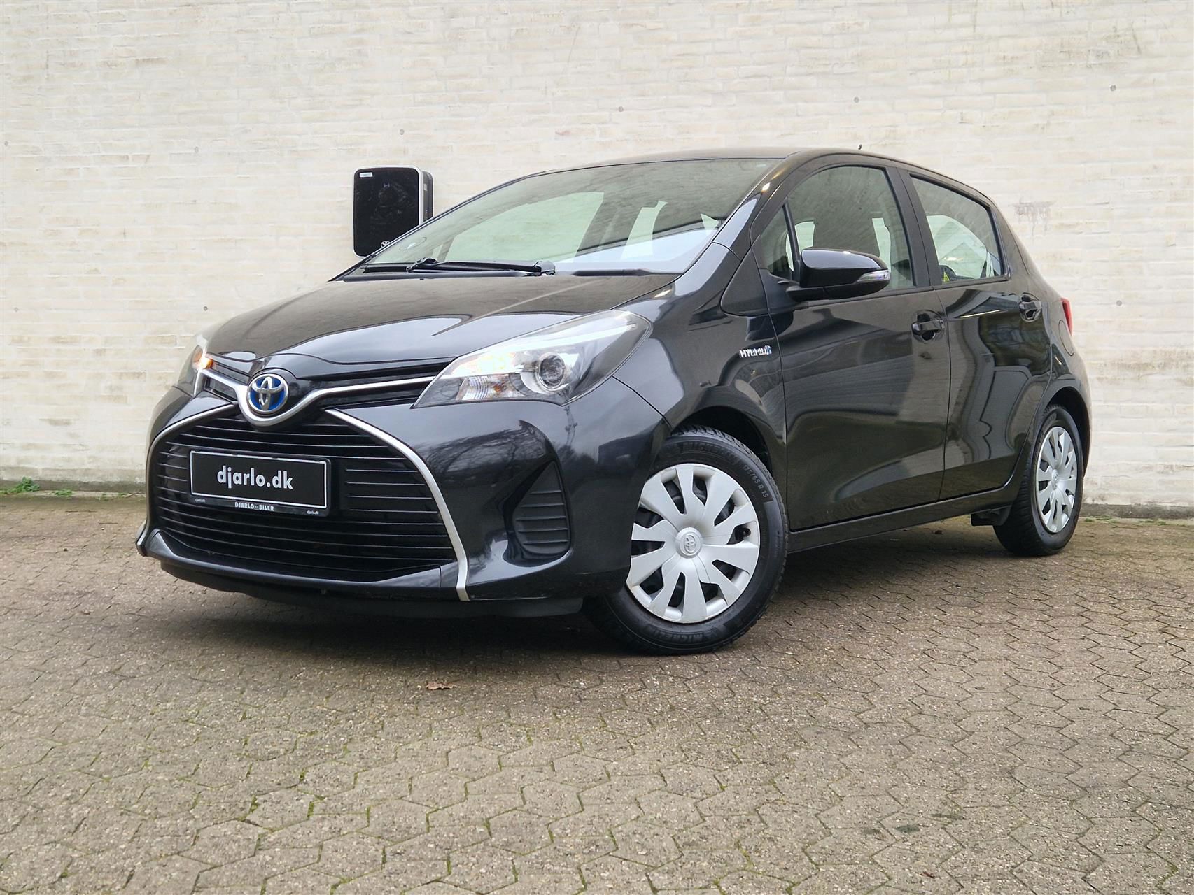 Billede af Toyota Yaris 1,5 Hybrid H2 E-CVT 100HK 5d Trinl. Gear