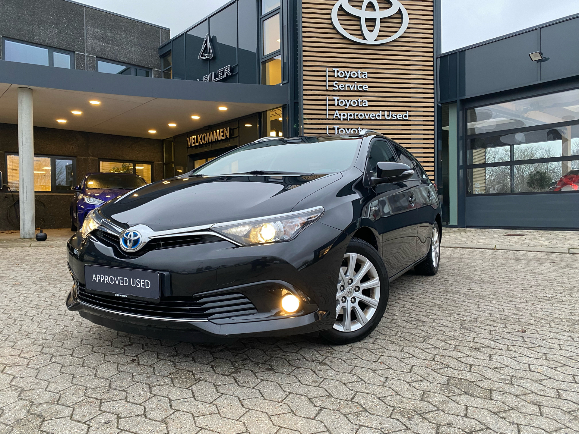 Billede af Toyota Auris Touring Sports 1,8 Hybrid H2 Comfort 136HK Stc Aut.