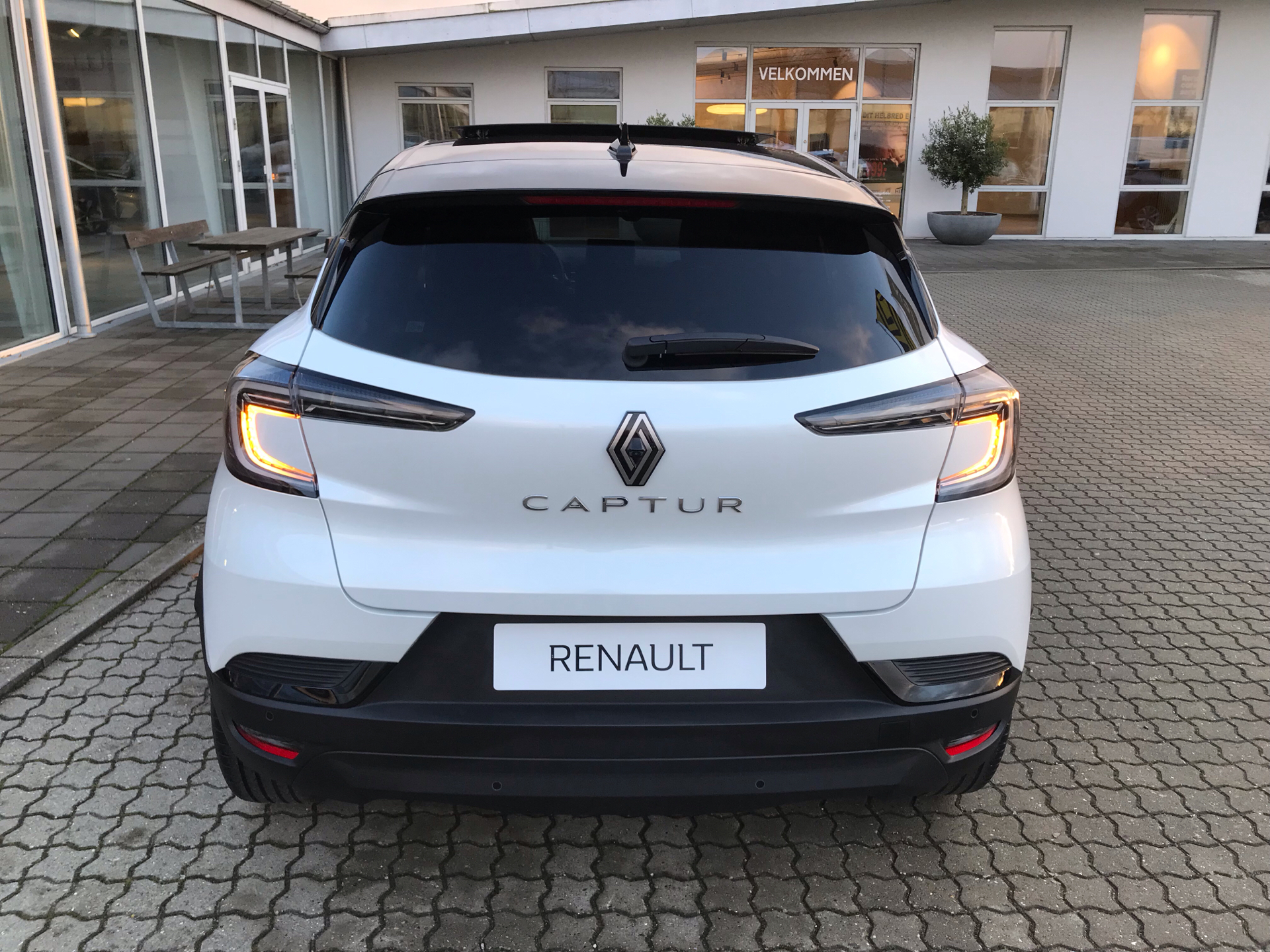 Billede af Renault Captur 1,3 TCE  Mild hybrid Techno 140HK 5d 6g