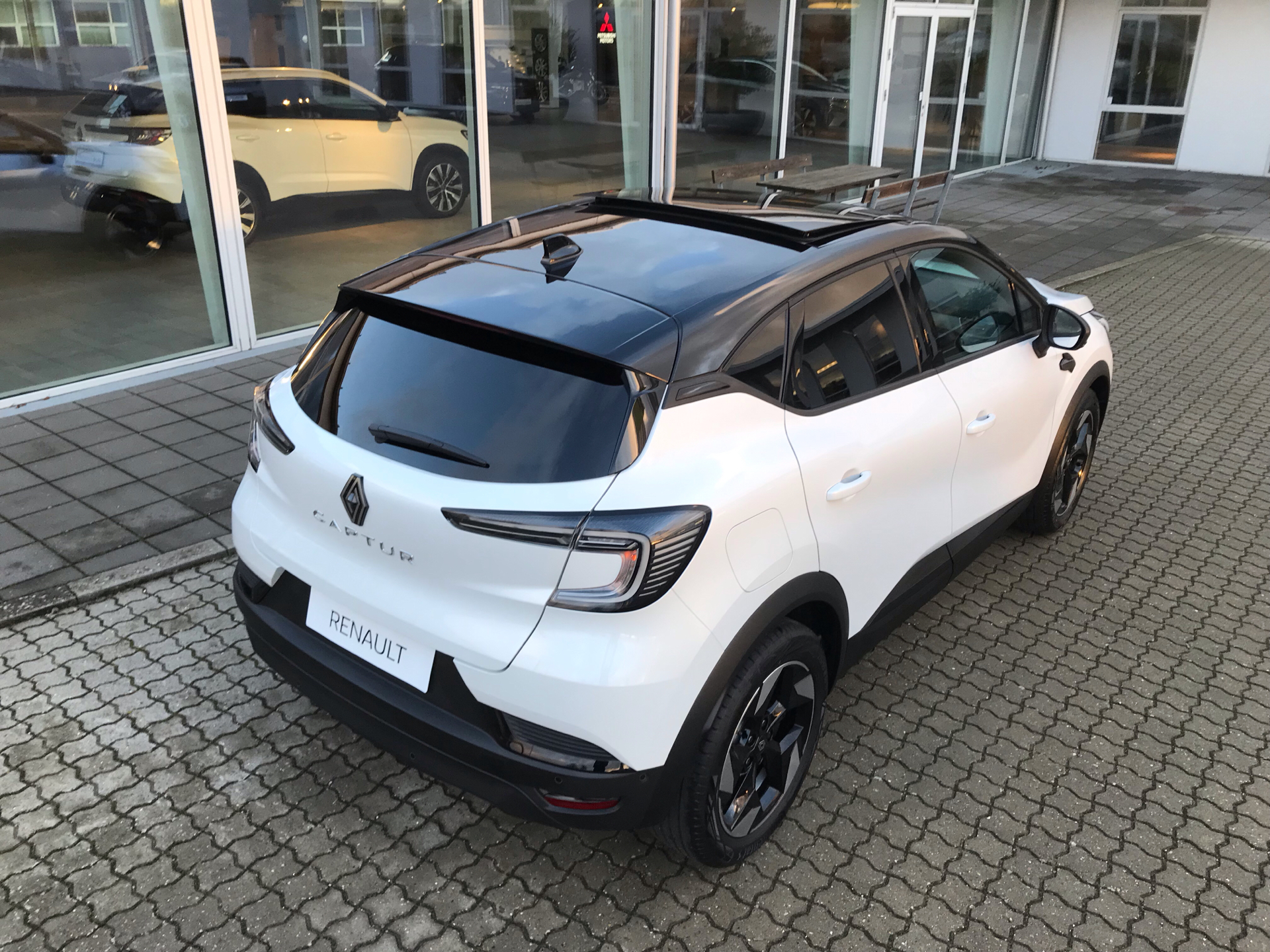 Billede af Renault Captur 1,3 TCE  Mild hybrid Techno 140HK 5d 6g