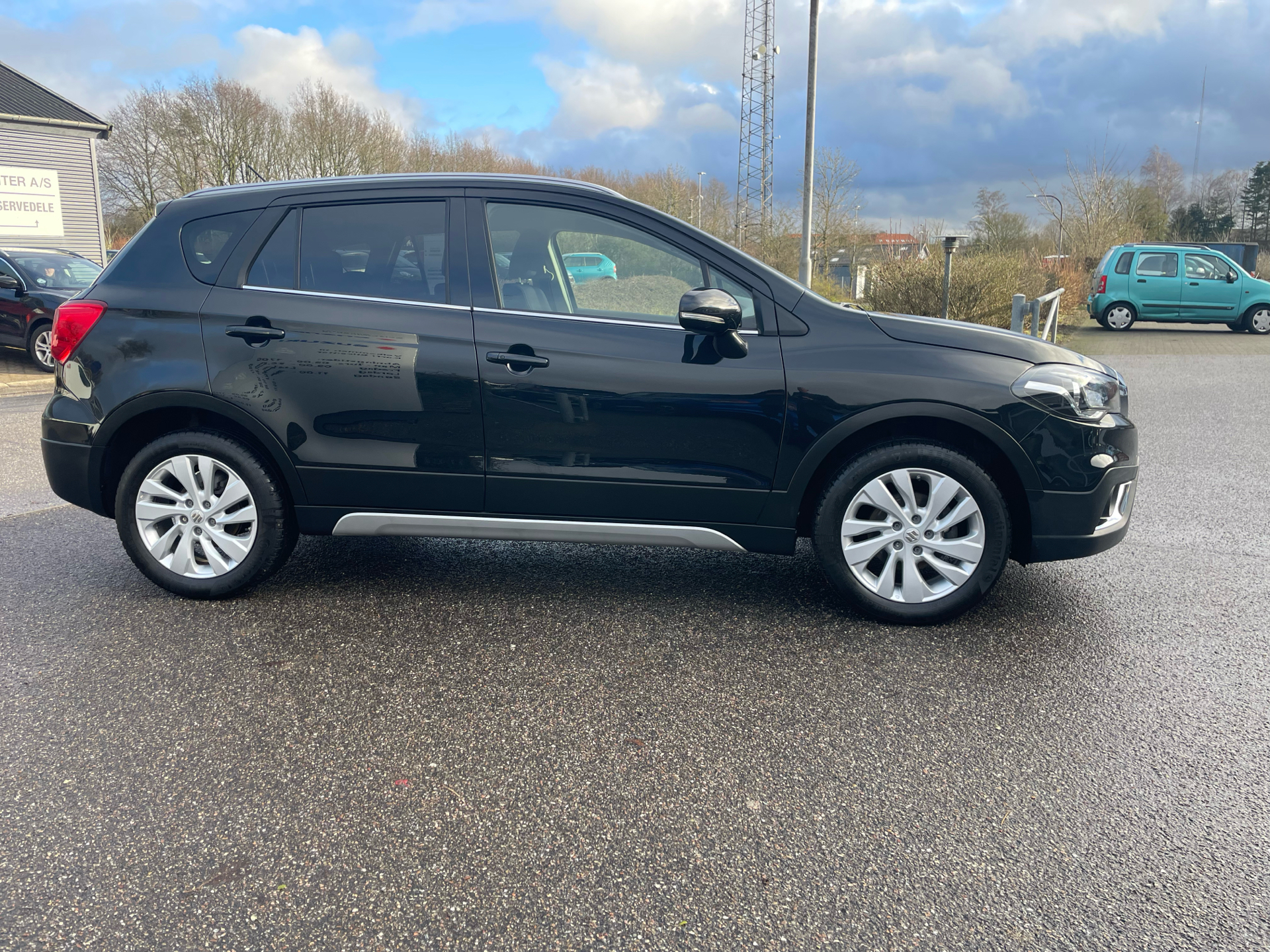 Billede af Suzuki S-Cross 1,0 Boosterjet Active AllGrip 112HK 5d