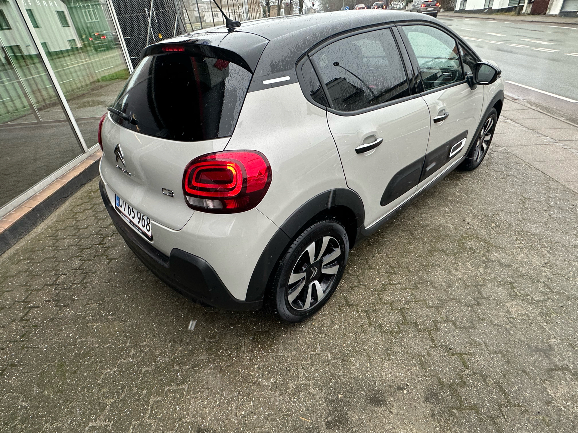 Billede af Citroën C3 1,2 PureTech Attraction 83HK 5d