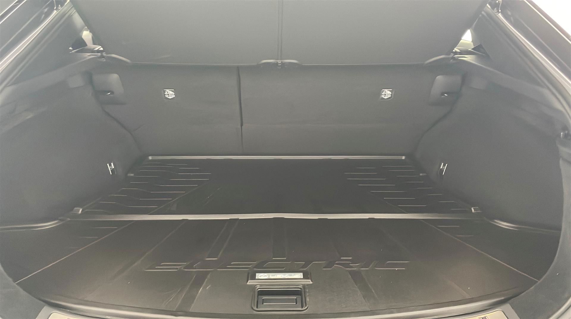 Billede af Lexus RZ 450e EL Comfort Direct4 313HK 4d Aut.