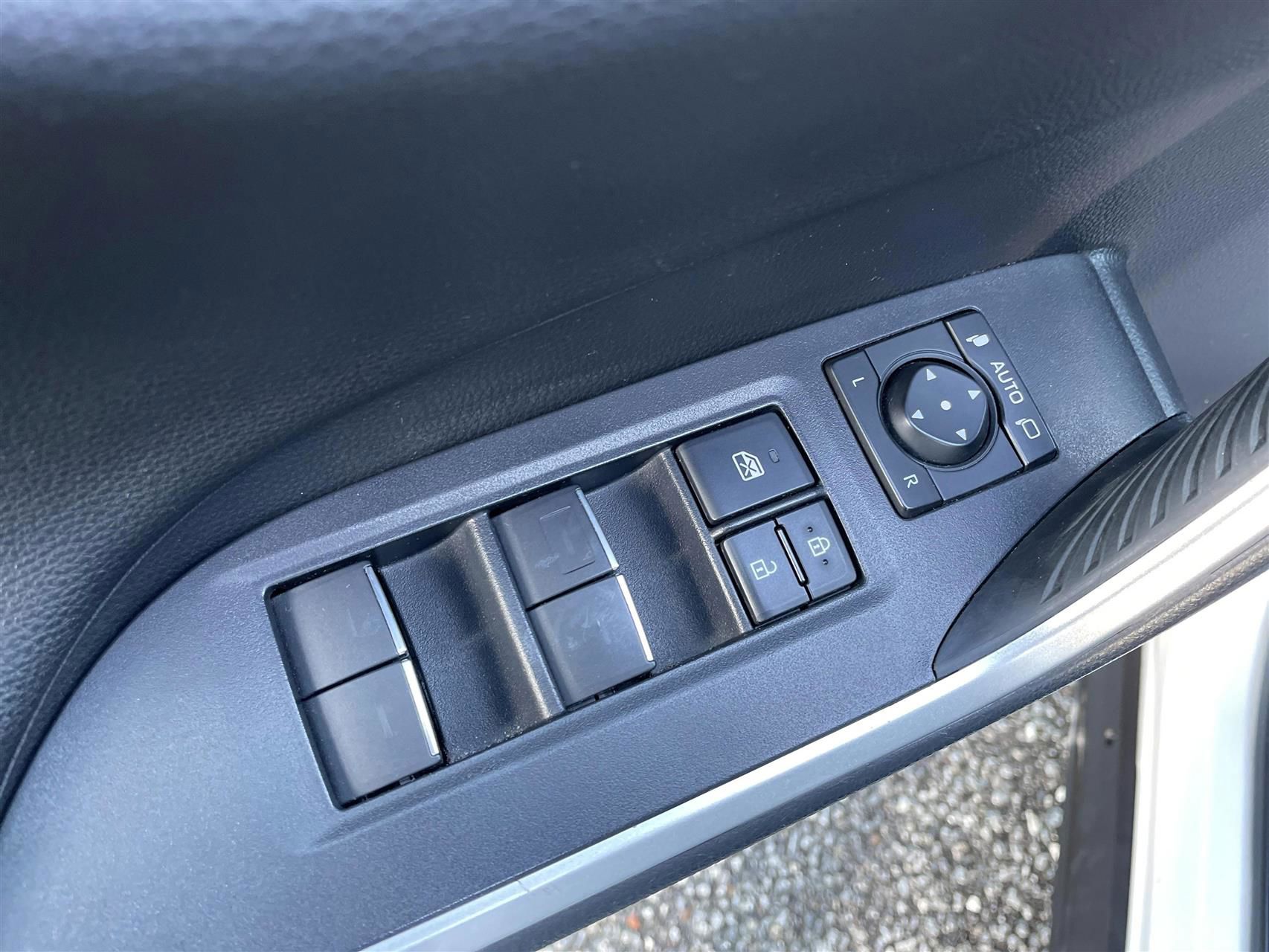 Billede af Toyota RAV4 Plug-in 2,5 Plugin-hybrid Active Business AWD 306HK 5d 6g Aut.