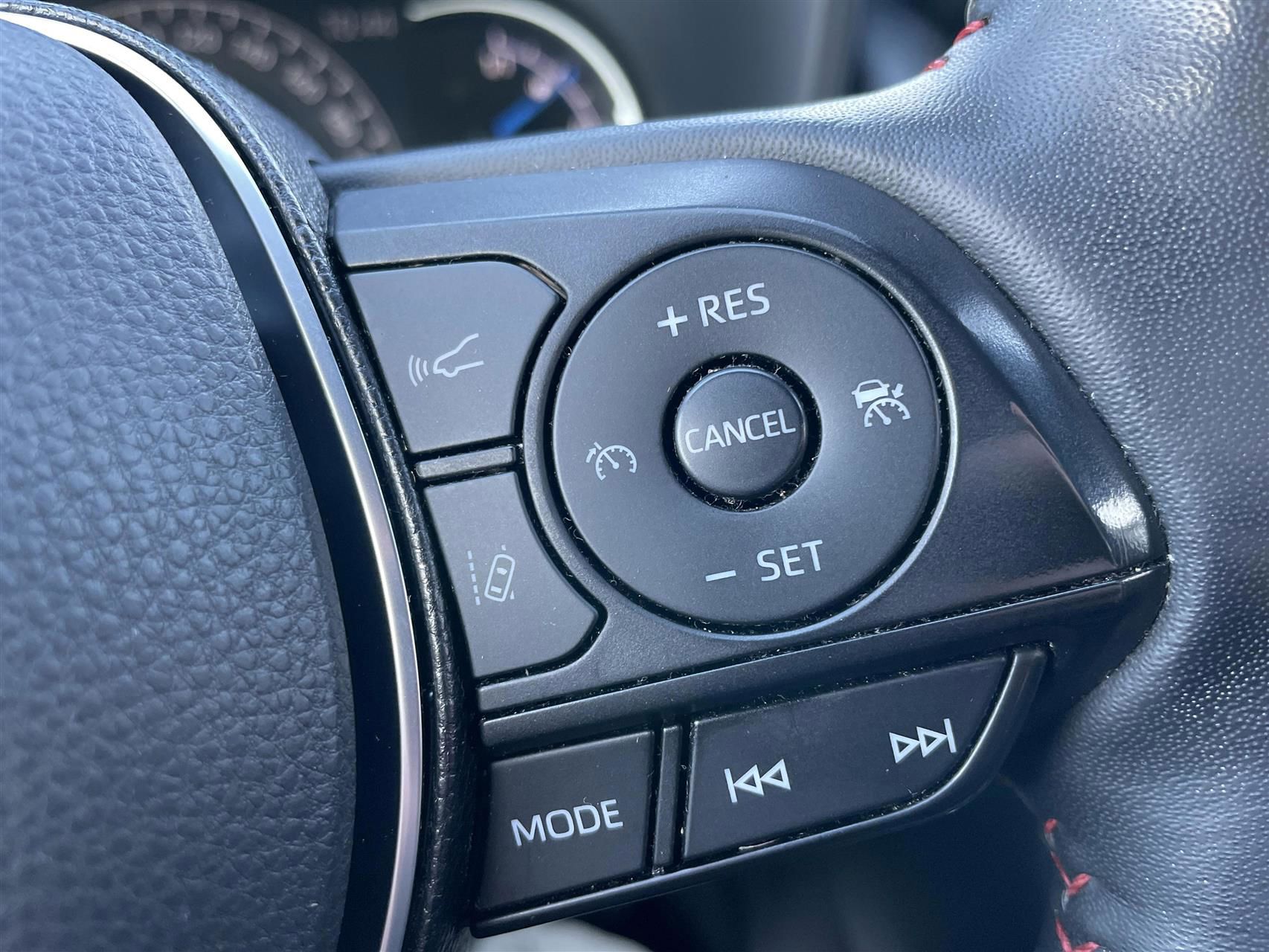 Billede af Toyota RAV4 Plug-in 2,5 Plugin-hybrid Active Business AWD 306HK 5d 6g Aut.