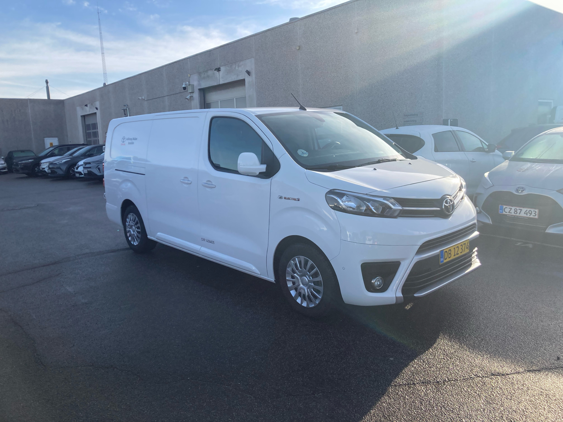 Billede af Toyota Proace Electric Long EL Comfort Masterpakke m/Dobbelt bagdør 136HK Van Aut.