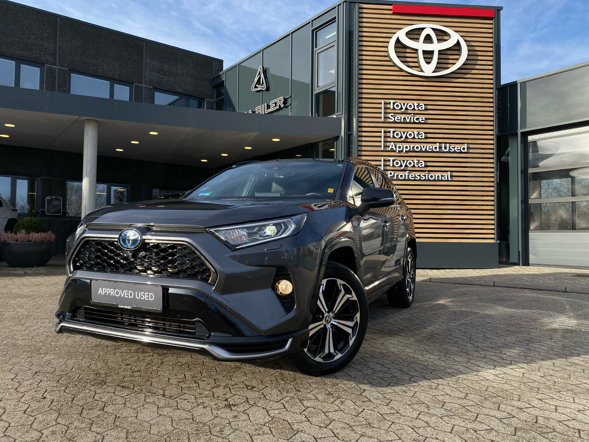 Billede af Toyota RAV4 Plug-in 2,5 Plugin-hybrid H3 Style AWD 306HK 5d 6g Aut.