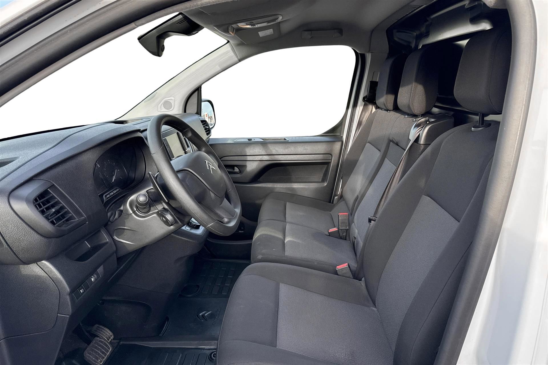 Billede af Citroën Jumpy L2 2,0 Blue HDi Baseline EAT8 145HK Van 8g Aut.