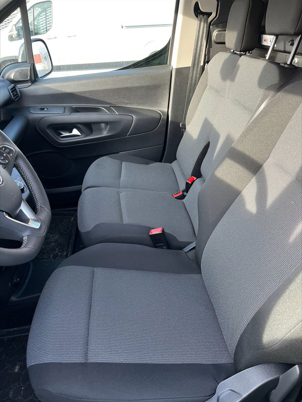 Billede af Opel Combo L1V1 1,5 BlueHDi Innovation+ EAT8 130HK Van 8g Aut.