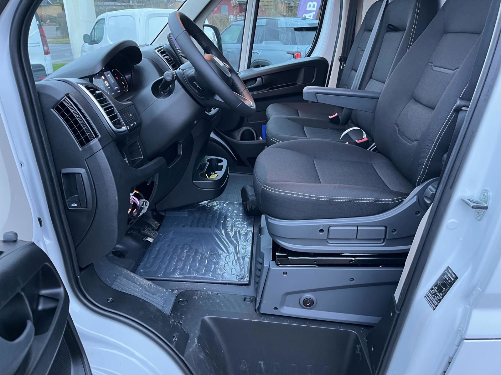 Billede af Fiat Ducato 35M L3H2 2,2 Multijet Pro 140HK Van 8g Aut.