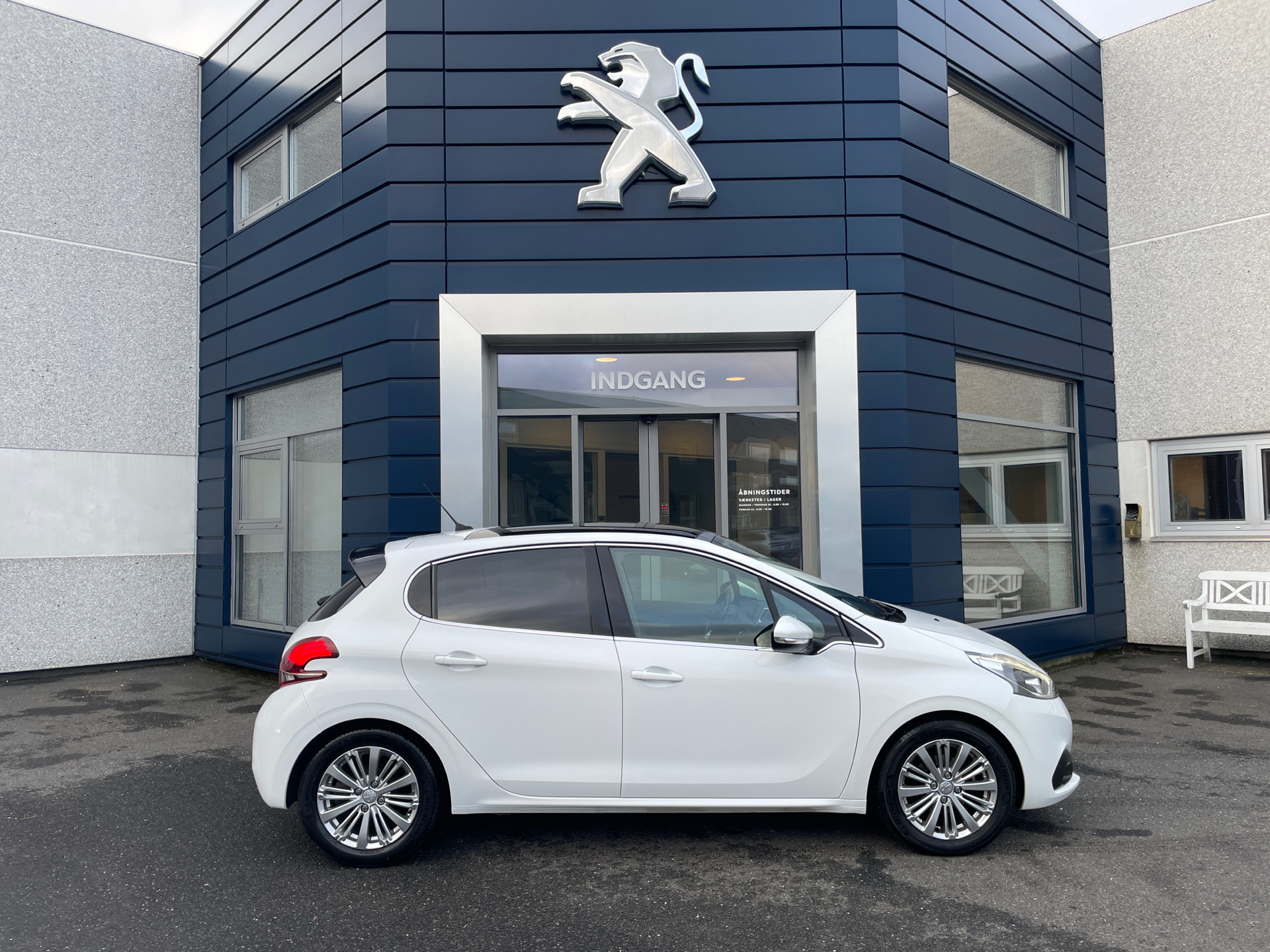 Billede af Peugeot 208 1,2 PureTech Prestige 82HK 5d