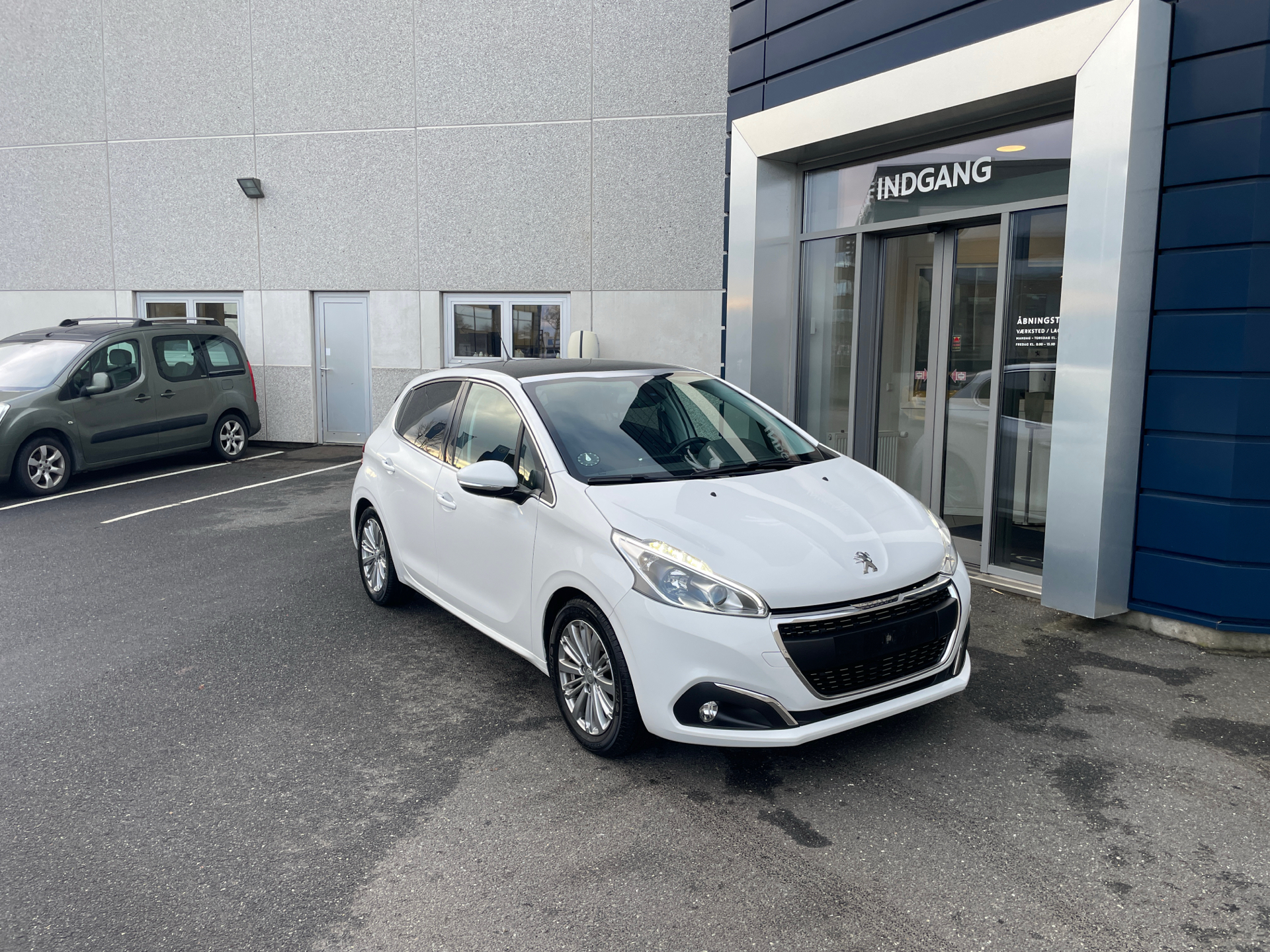 Billede af Peugeot 208 1,2 PureTech Prestige 82HK 5d