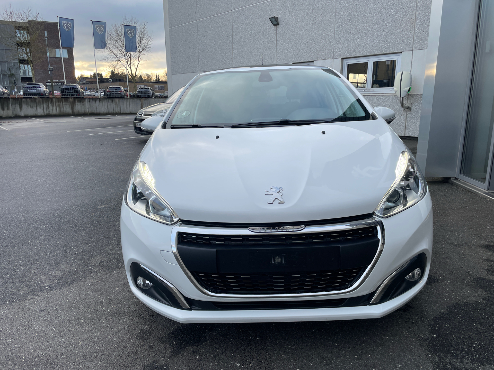 Billede af Peugeot 208 1,2 PureTech Prestige 82HK 5d