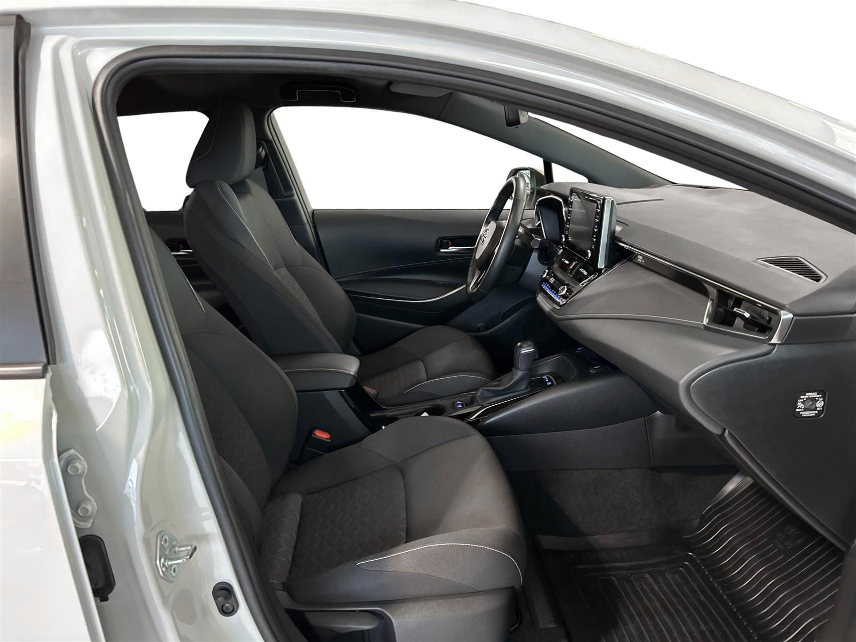 Billede af Toyota Corolla Touring Sports 1,8 Hybrid Active Smart E-CVT 122HK Stc Trinl. Gear