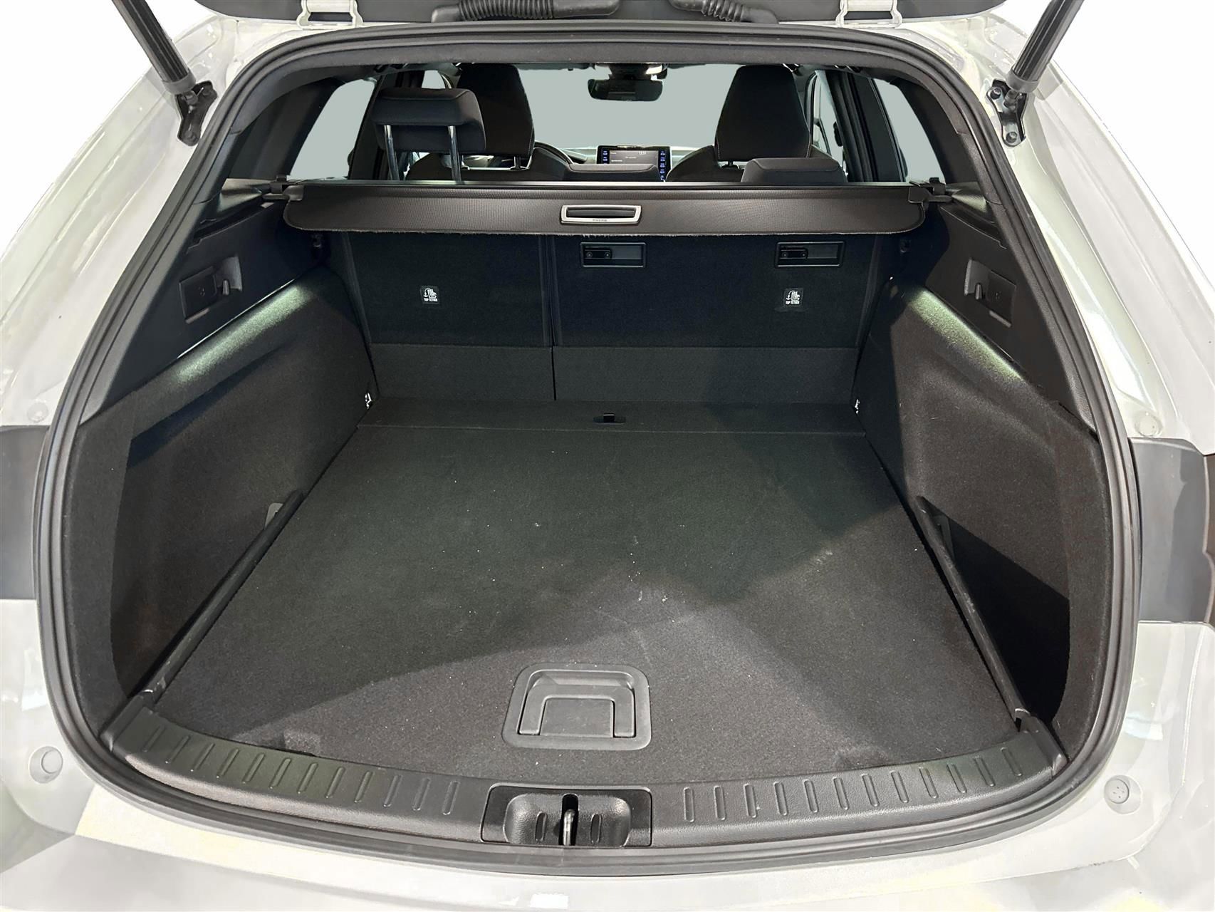 Billede af Toyota Corolla Touring Sports 1,8 Hybrid Active Smart E-CVT 122HK Stc Trinl. Gear