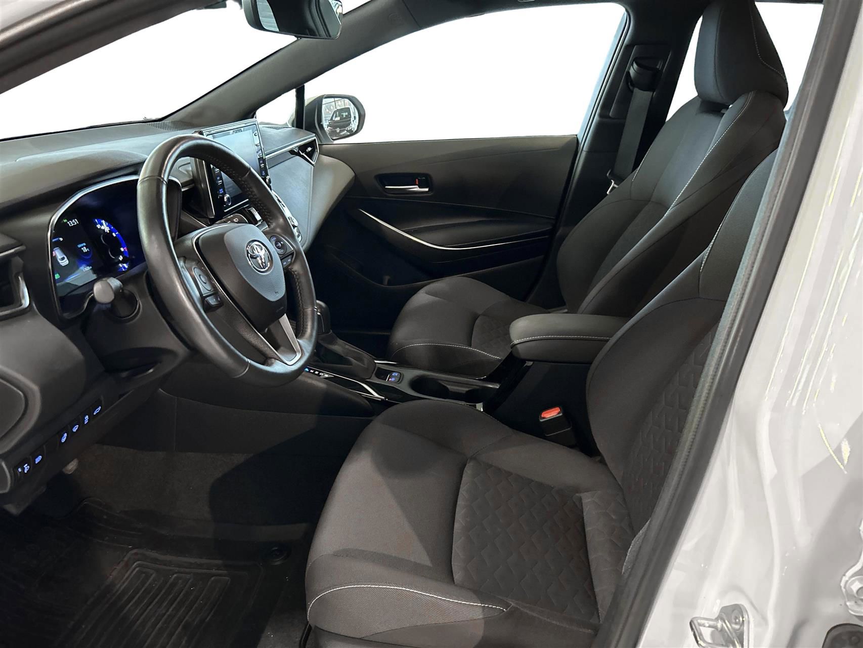 Billede af Toyota Corolla Touring Sports 1,8 Hybrid Active Smart E-CVT 122HK Stc Trinl. Gear