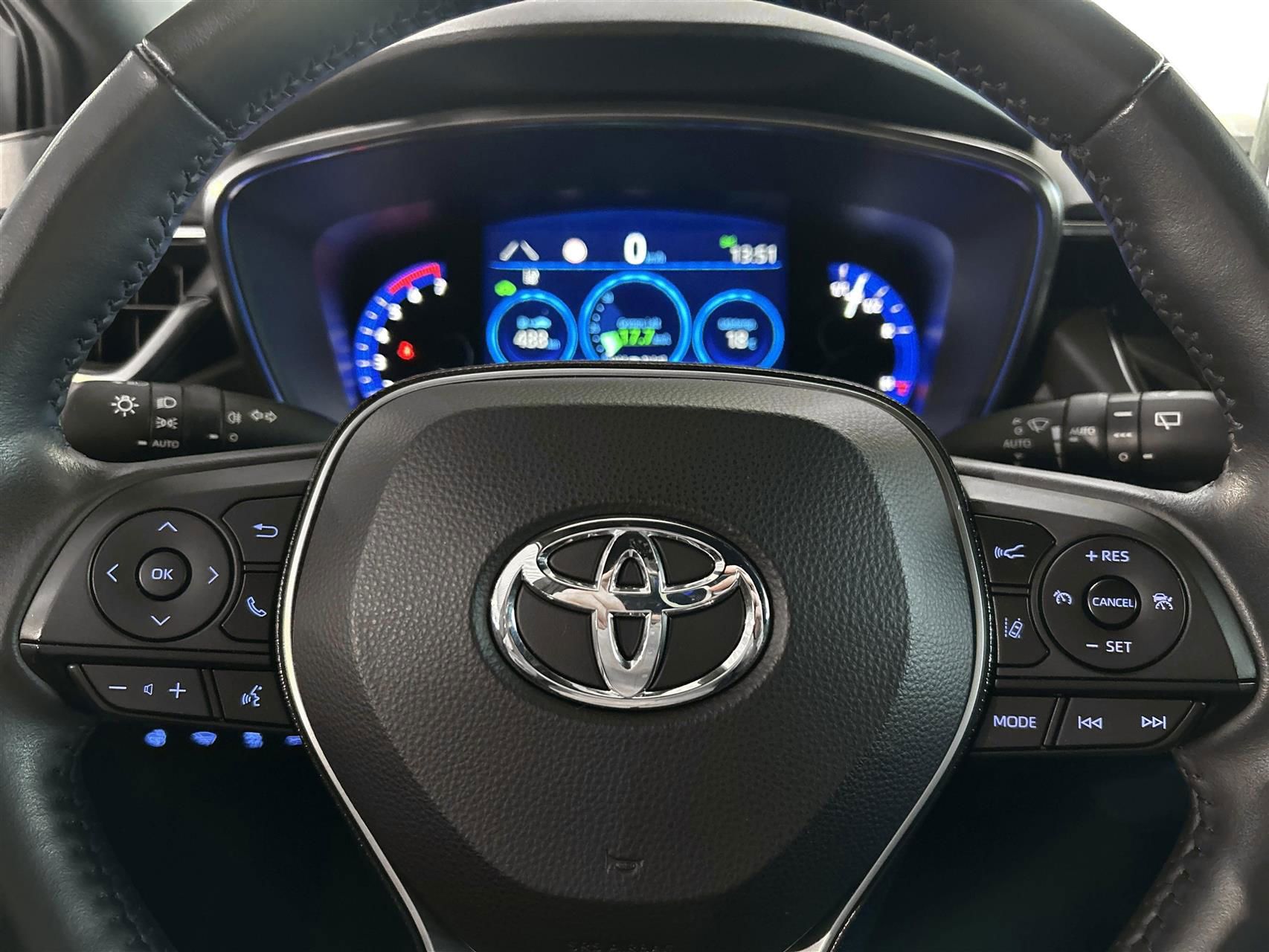 Billede af Toyota Corolla Touring Sports 1,8 Hybrid Active Smart E-CVT 122HK Stc Trinl. Gear