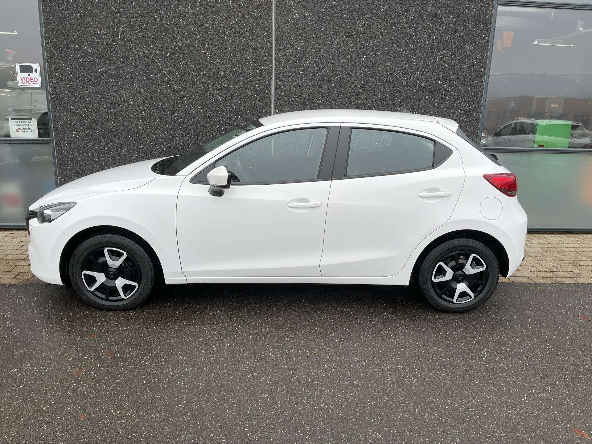 Billede af Mazda 2 1,5 e-Skyactiv-G  Mild hybrid Centre-Line 90HK 5d 6g