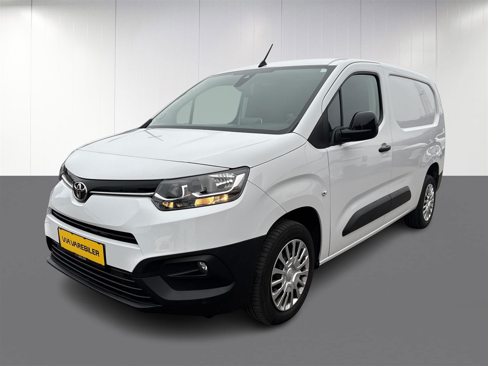 Billede af Toyota Proace City Long 1,5 D Comfort Smart Active Vision Dobbelt Bagdør 102HK Van