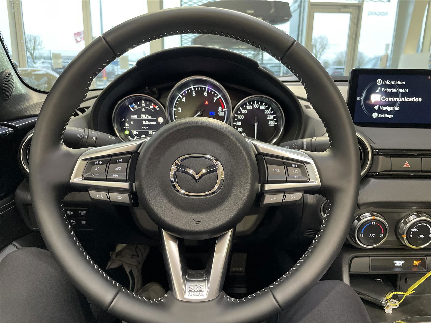 Billede af Mazda MX-5 1,5 Skyactiv-G Exclusive-Line 132HK Cabr. 6g