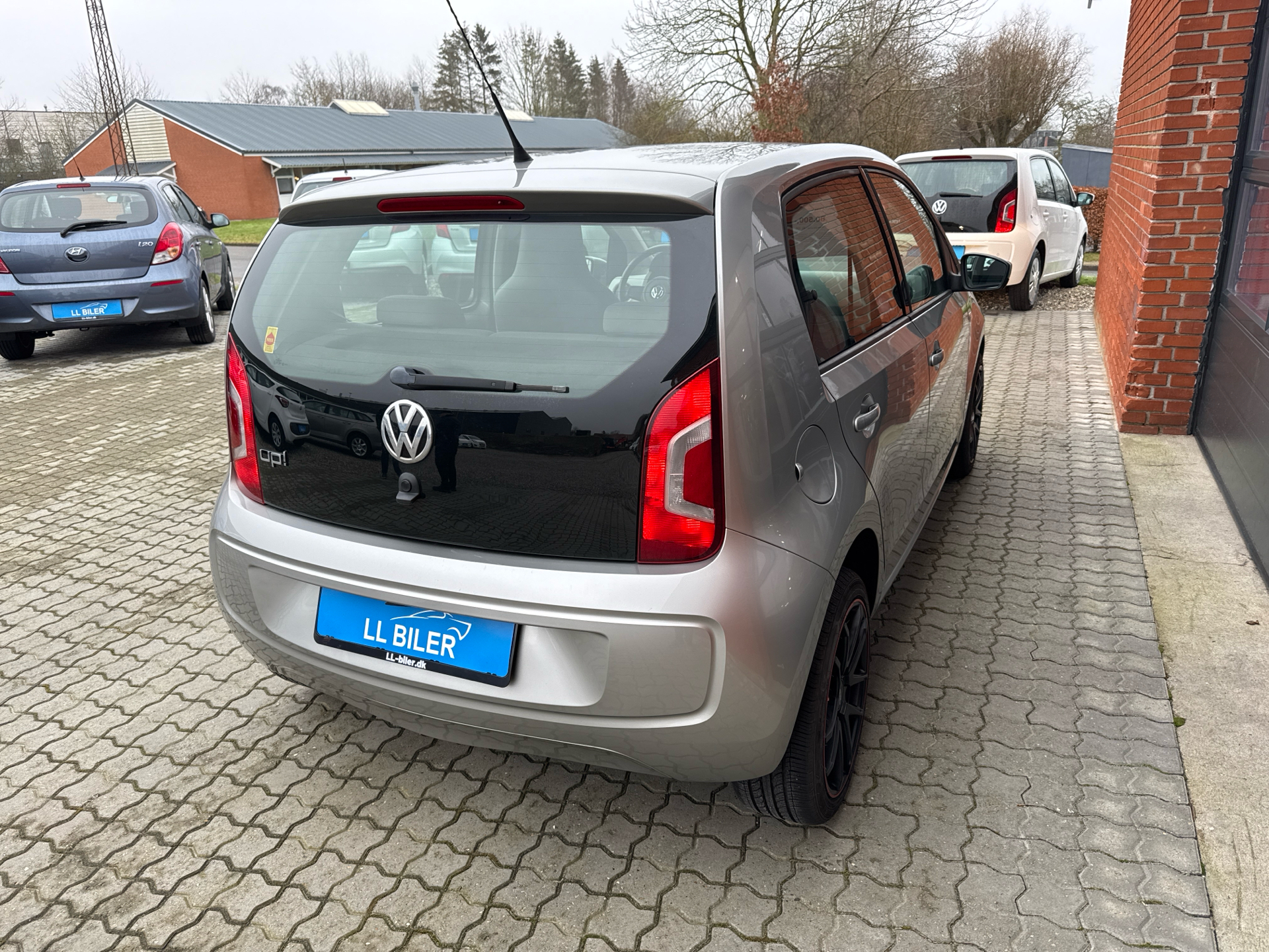 Billede af VW up 1,0 MPI Move ASG 75HK 5d Aut.