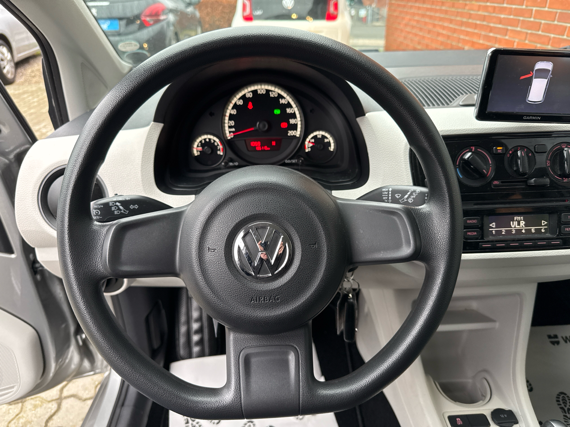 Billede af VW up 1,0 MPI Move ASG 75HK 5d Aut.