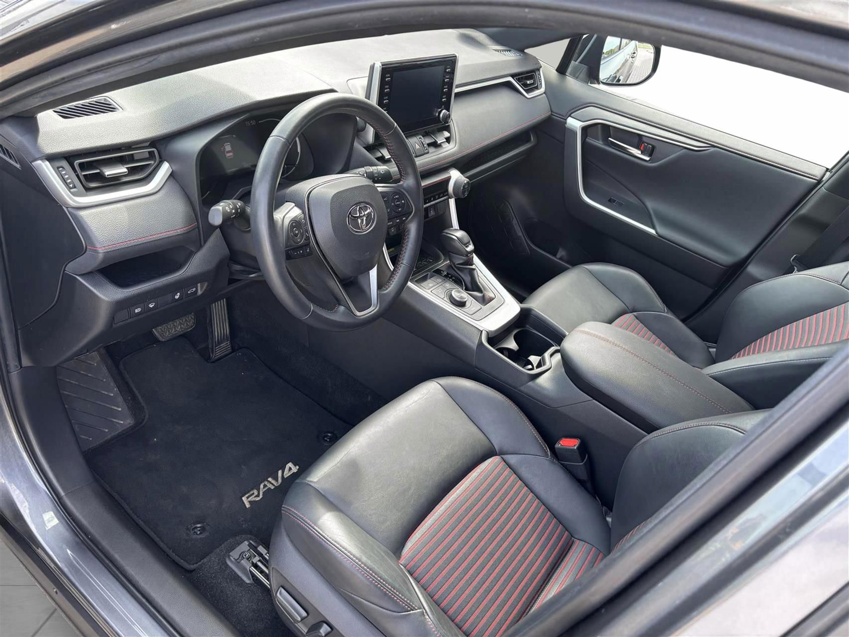 Billede af Toyota RAV4 Plug-in 2,5 Plugin-hybrid H3 Comfort AWD 306HK 5d 6g Aut.