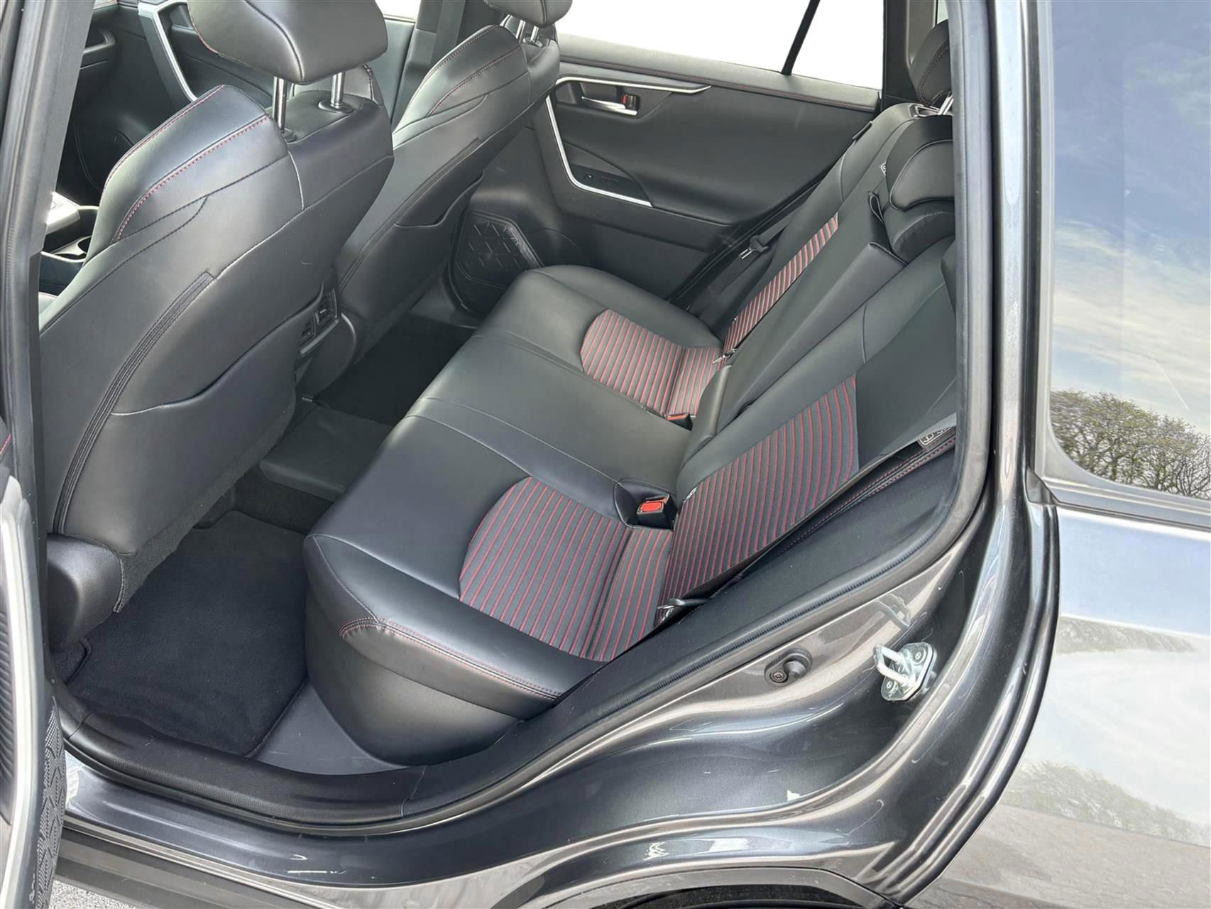 Billede af Toyota RAV4 Plug-in 2,5 Plugin-hybrid H3 Comfort AWD 306HK 5d 6g Aut.