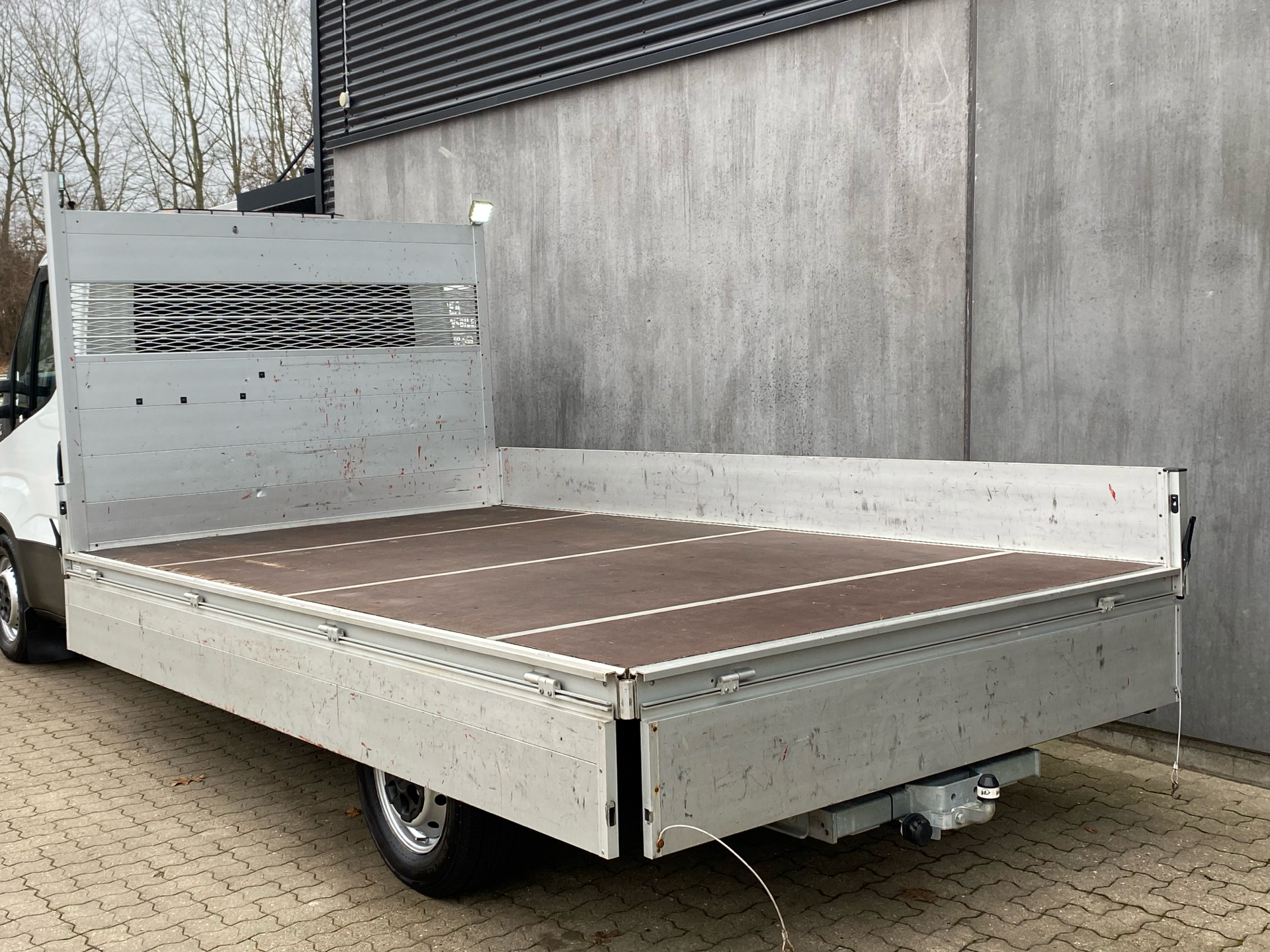 Billede af Iveco Daily 35S18 4100mm 3,0 D 180HK Ladv./Chas. 8g Aut.