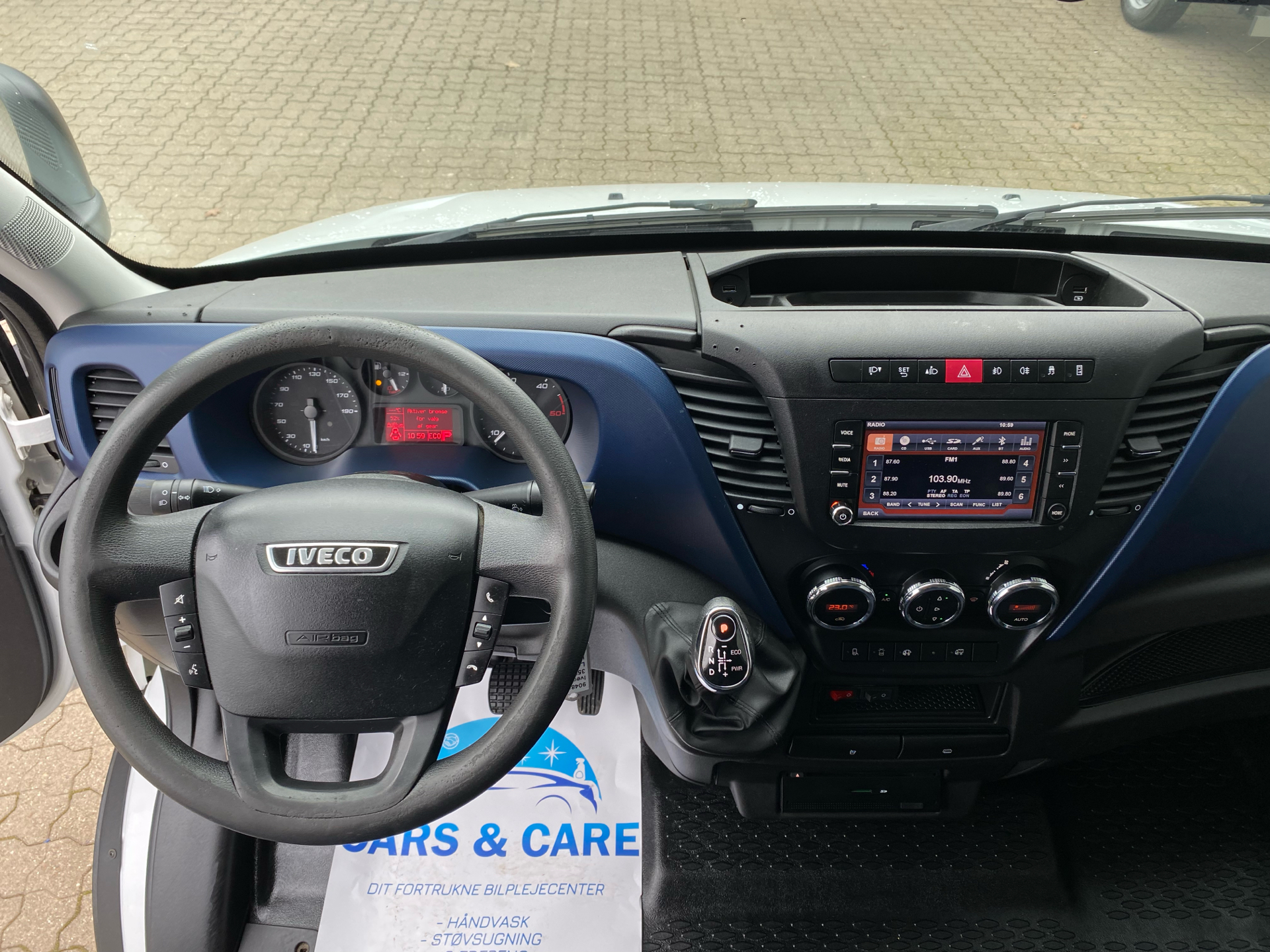 Billede af Iveco Daily 35S18 4100mm 3,0 D 180HK Ladv./Chas. 8g Aut.