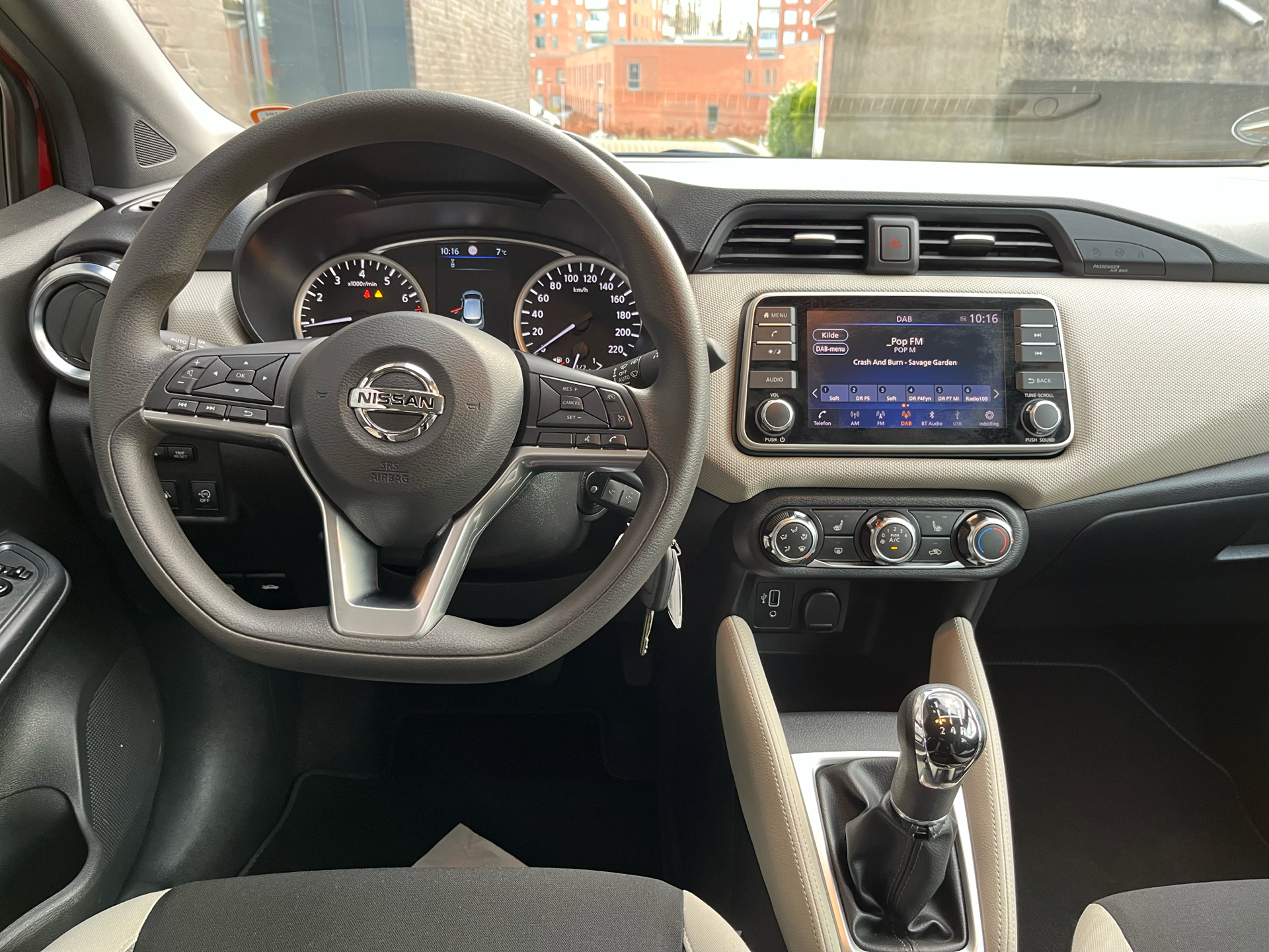 Billede af Nissan Micra 1,0 IG-T Acenta Start/Stop 100HK 5d