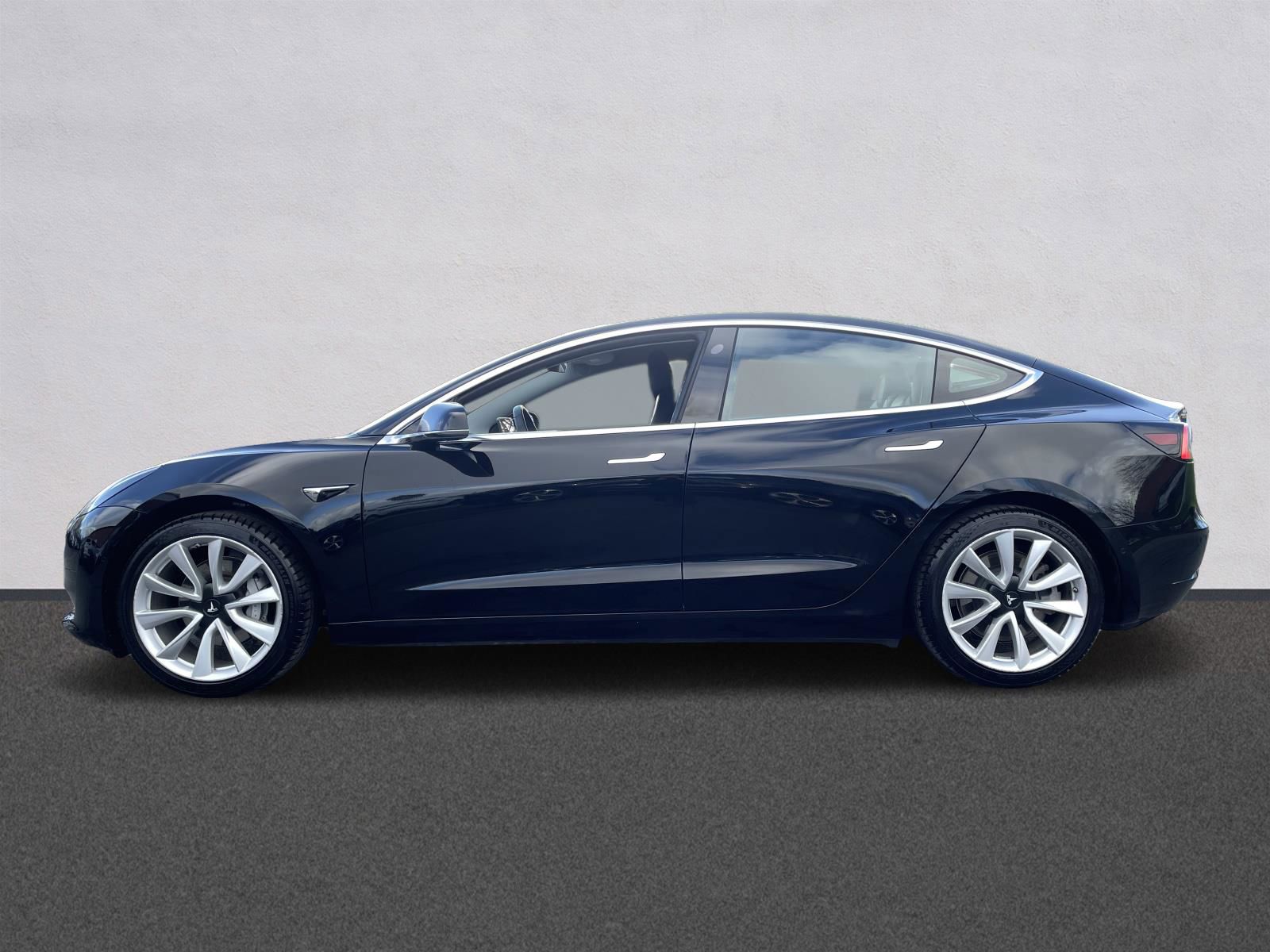 Billede af Tesla Model 3 EL Standard Range Plus 325HK Aut.