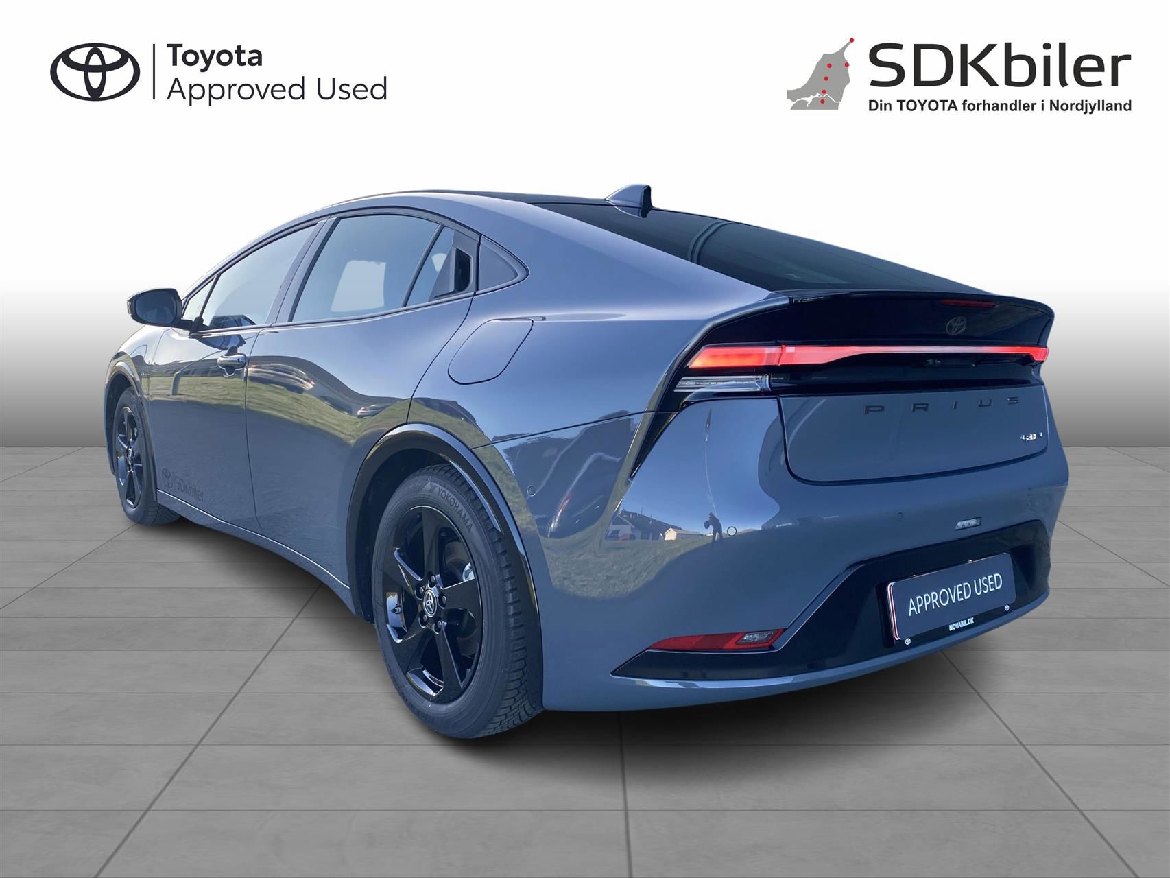 Billede af Toyota Prius Plug-in 2,0 Plugin-hybrid Executive 223HK 5d Aut.